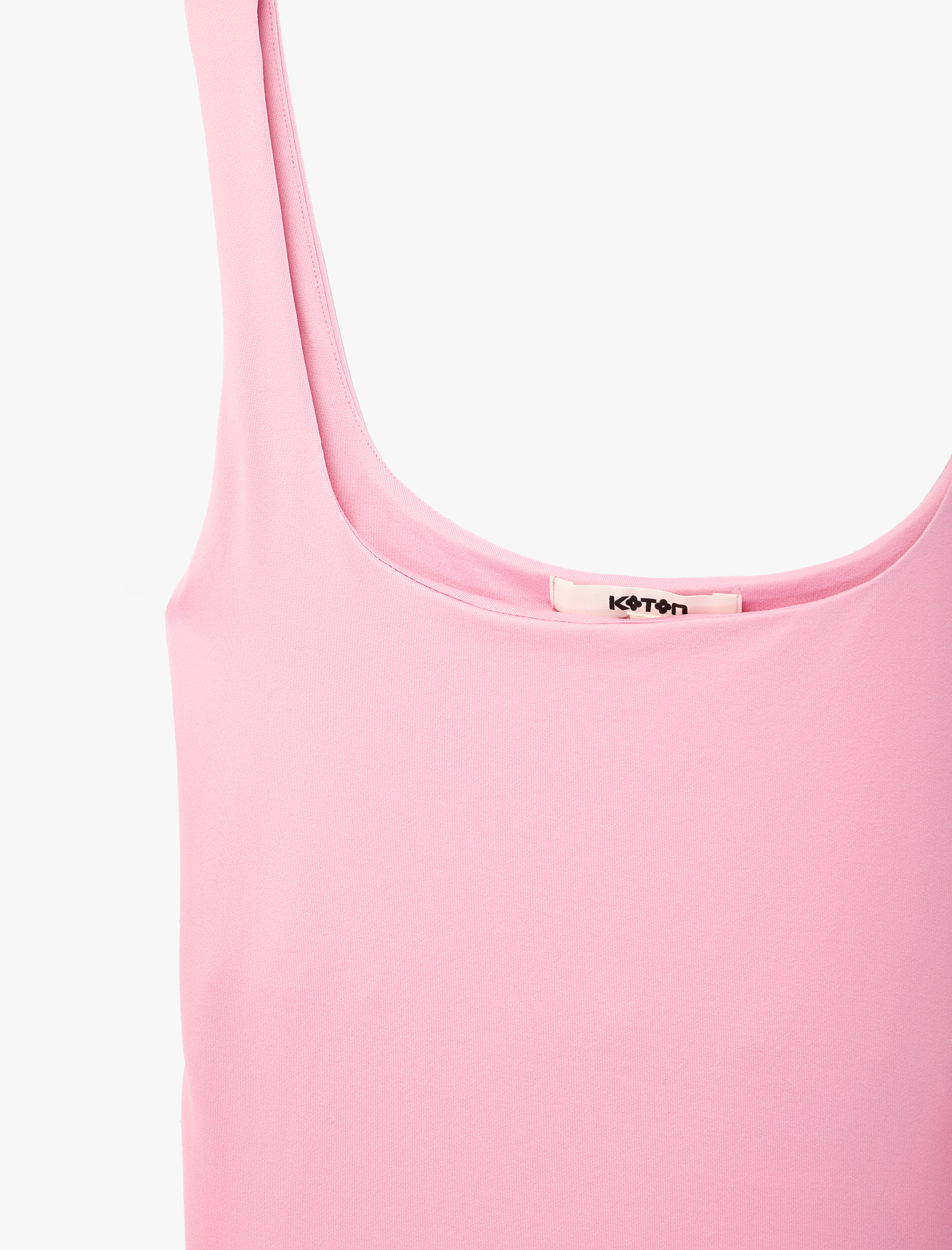   Kare Yaka Slim Fit Kalın Askılı Crop Üst