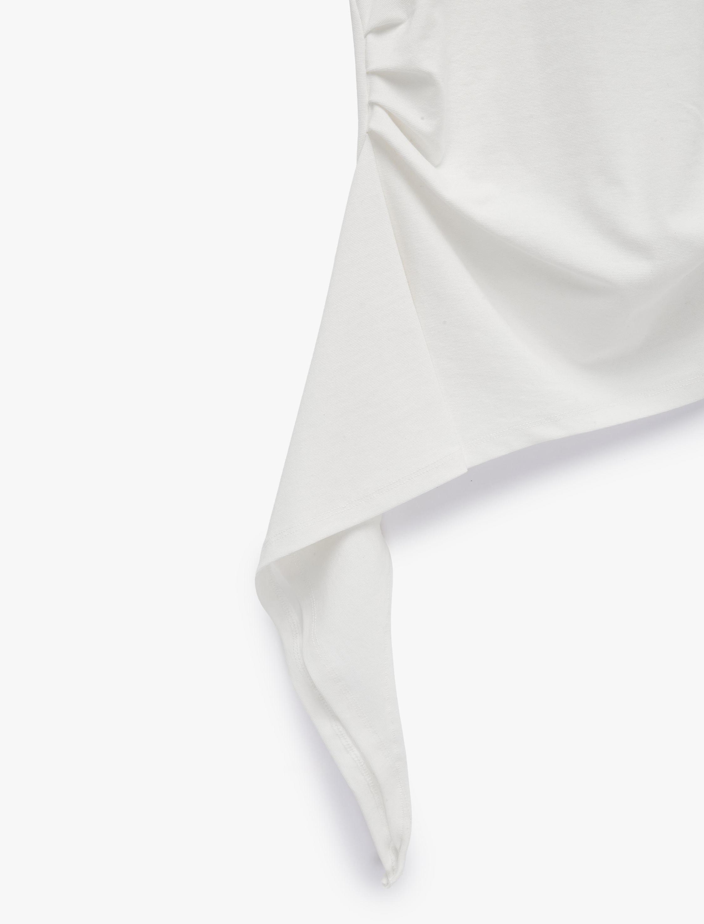   Modal Kumaş Slim Fit Bisiklet Yaka Kısa Kollu Asimetrik Tişört