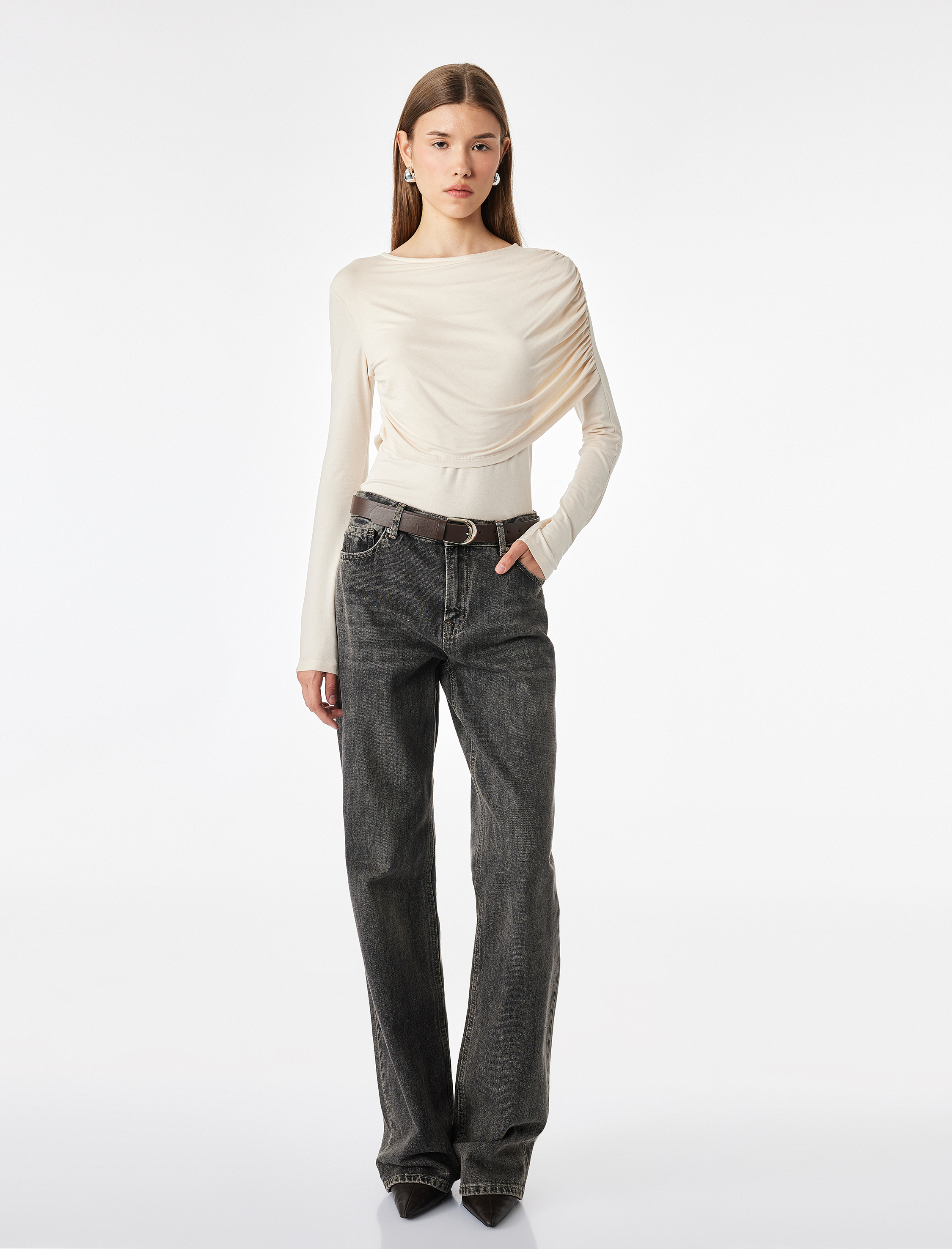   Viskon Slim Fit Drape Detaylı Bisiklet Yaka Uzun Kollu Bluz
