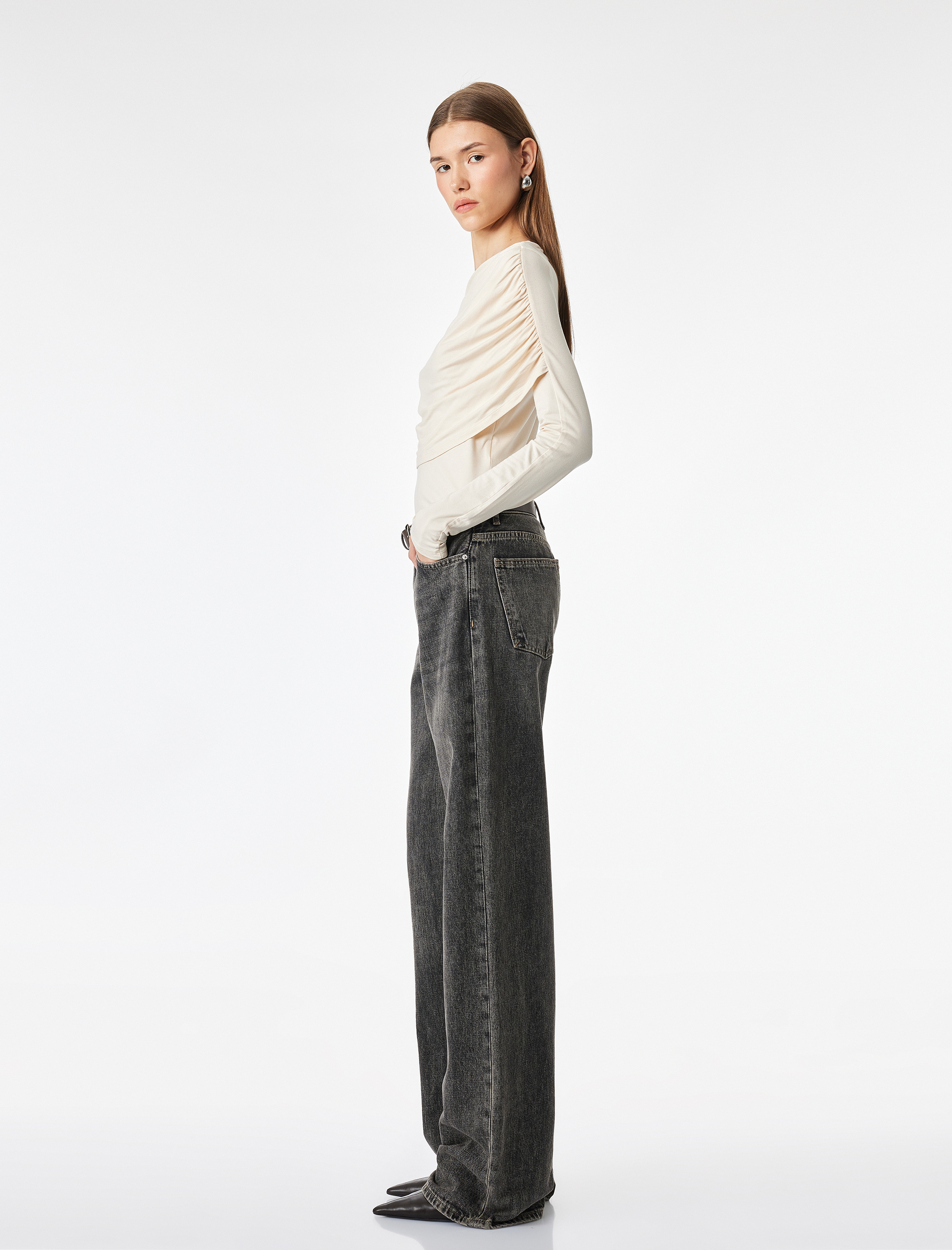   Viskon Slim Fit Drape Detaylı Bisiklet Yaka Uzun Kollu Bluz