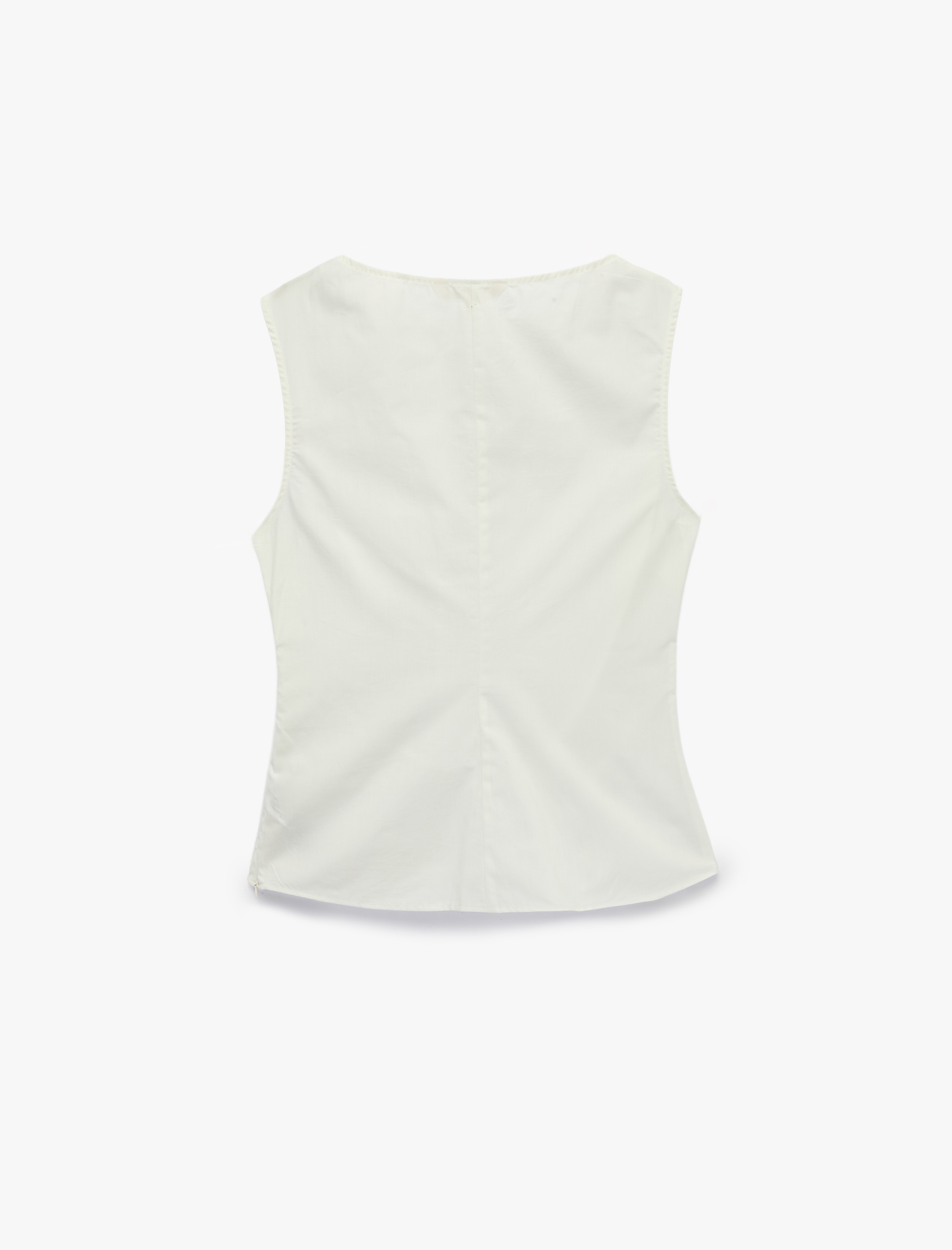   Koton X Şahika Ercümen - Pamuklu Slim Fit Bisiklet Yaka Drape Detaylı Kolsuz Bluz