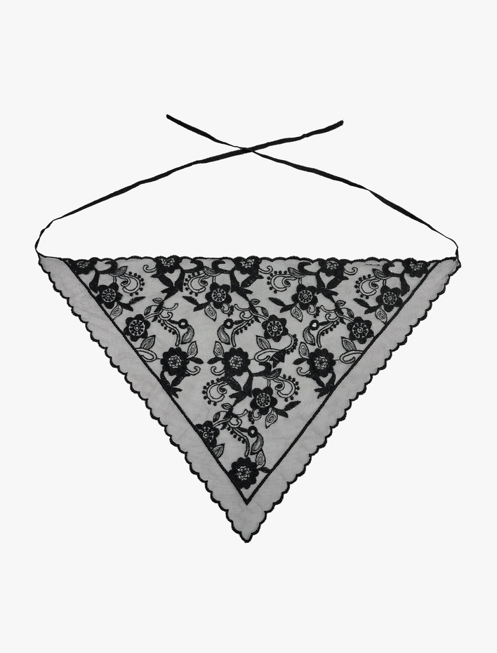 Kadın Bağlamalı Çiçek Desenli Dantel Detaylı Bandana Fular