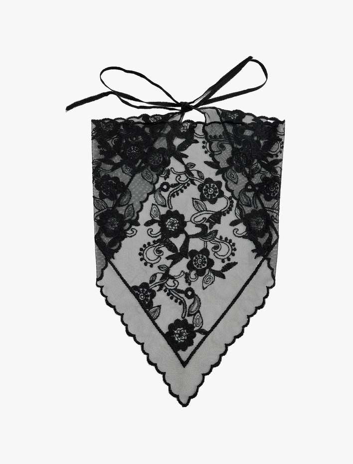 Kadın Bağlamalı Çiçek Desenli Dantel Detaylı Bandana Fular