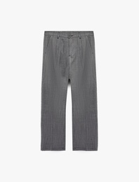 Viskon Karışımlı Cepli Pileli Slim Fit Kumaş Pantolon