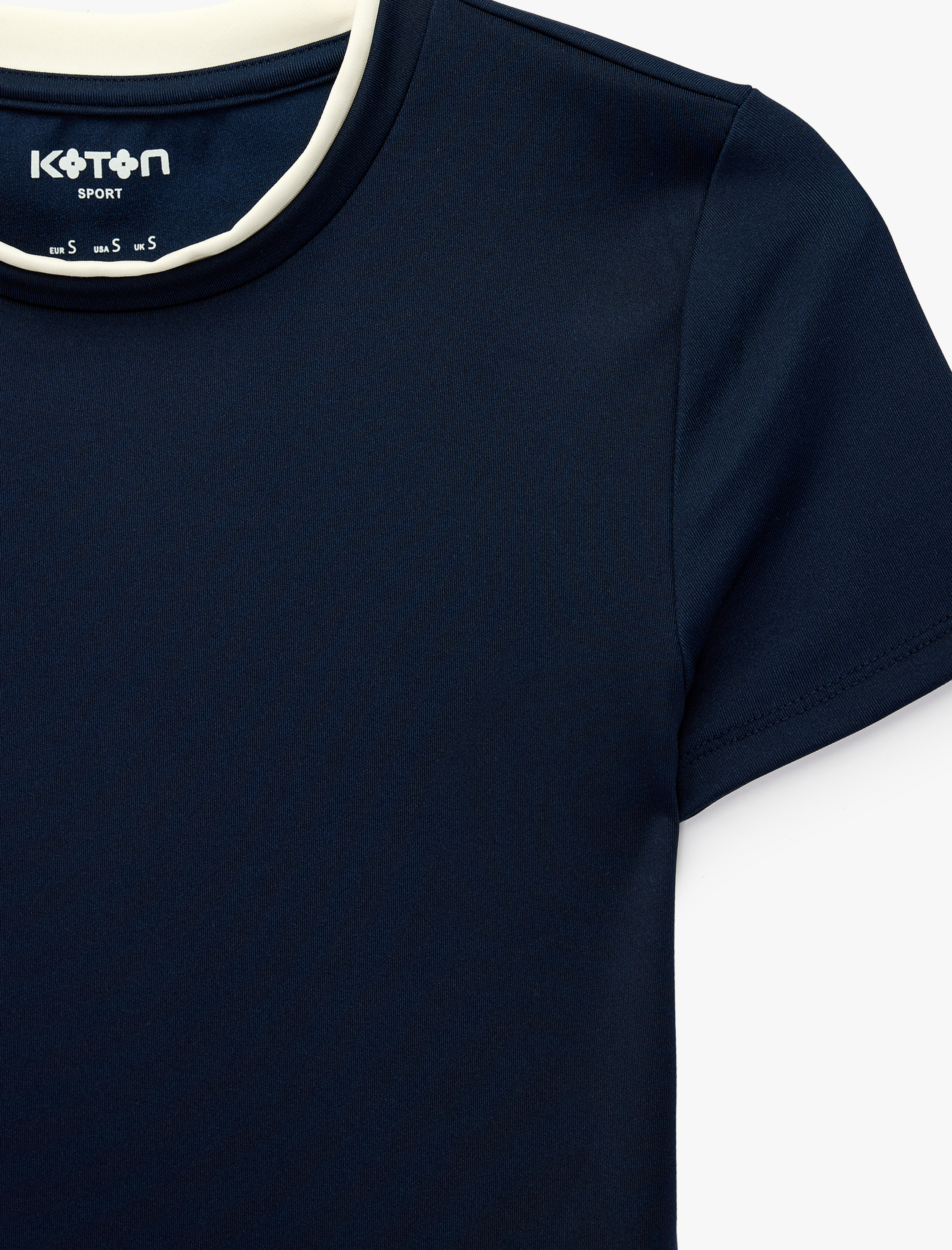   Slim Fit Biyeli Kısa Kollu Bisiklet Yaka Spor Tişört
