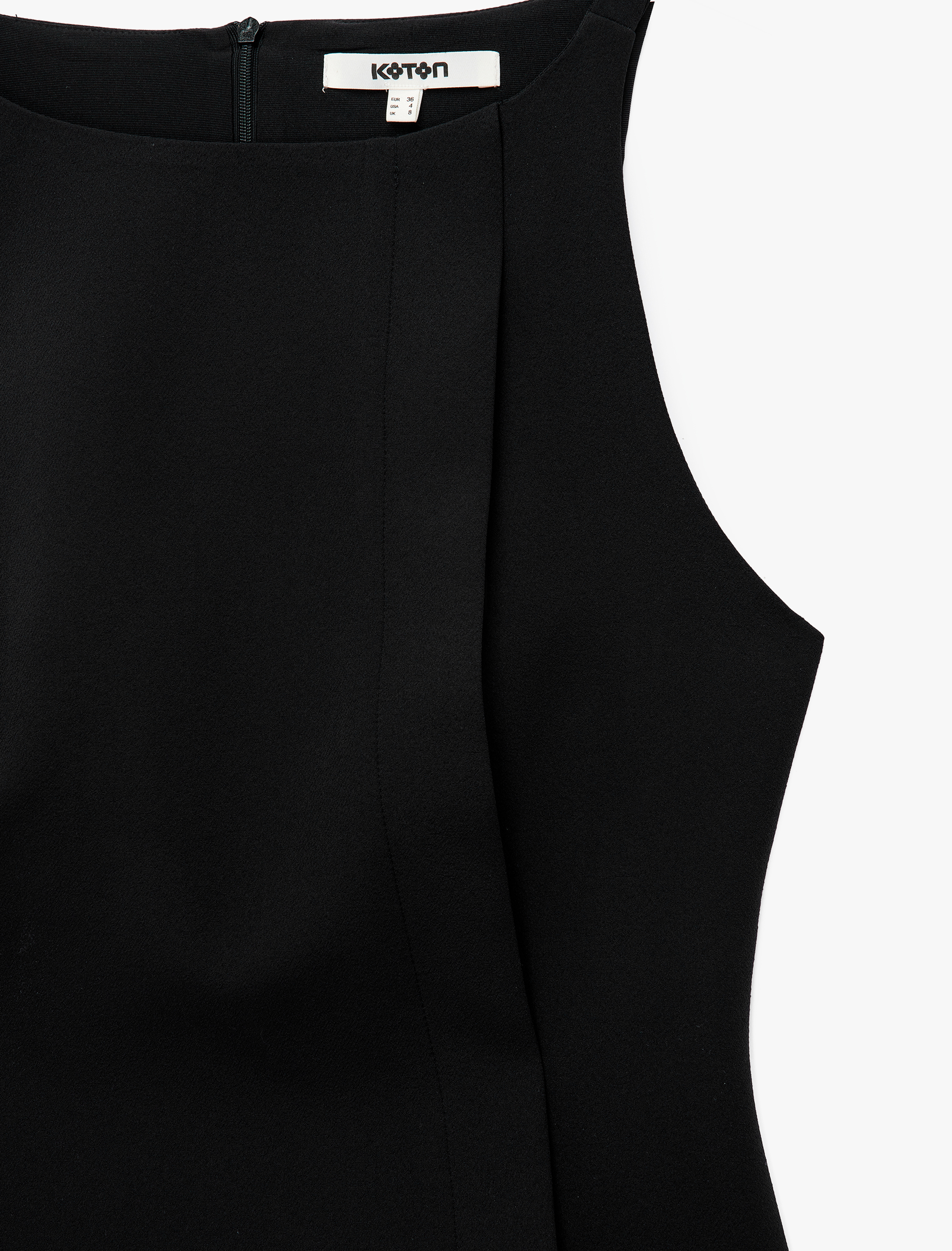   Slim Fit Bisiklet Yaka Kolsuz Peplum Bluz