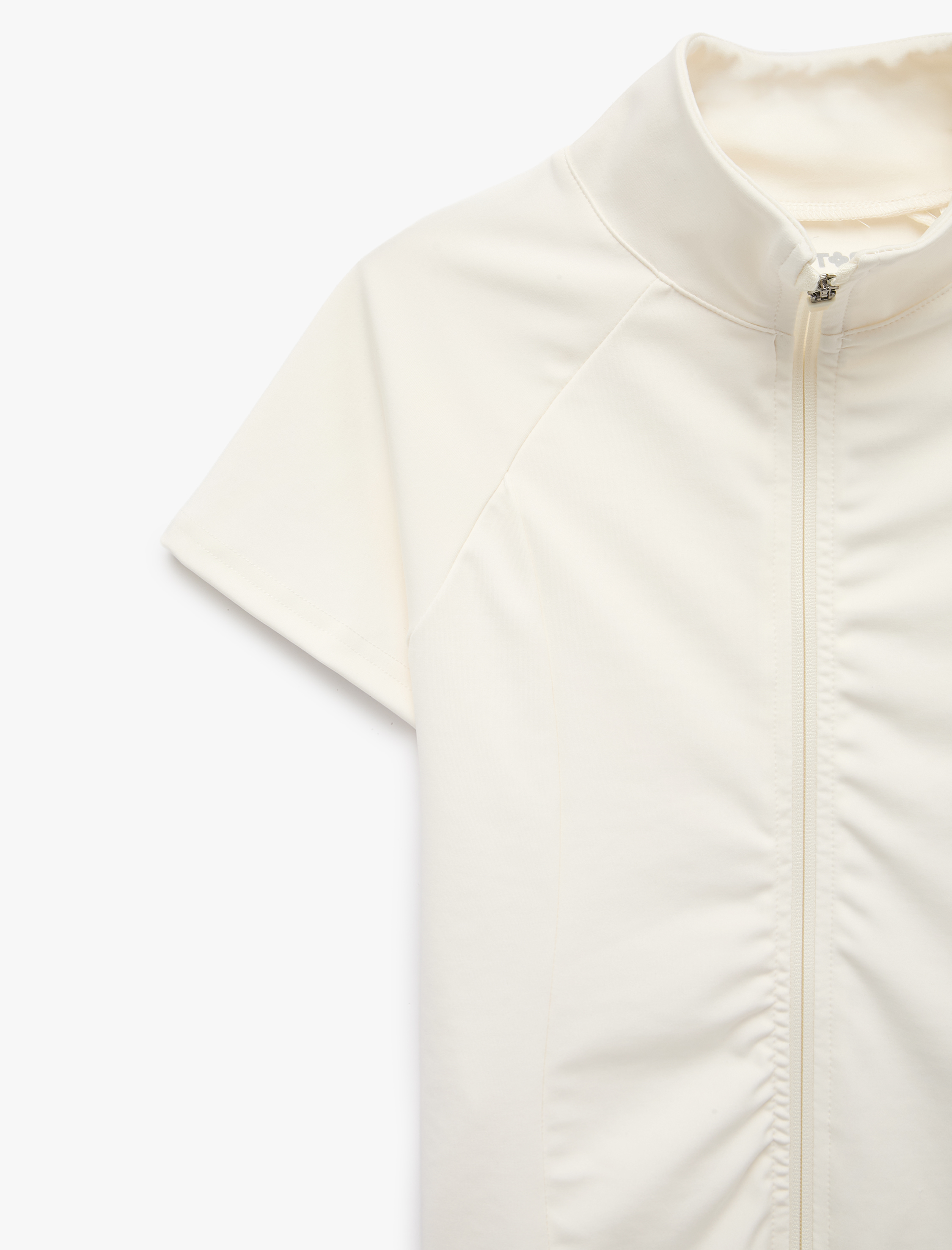   Slim Fit Kolsuz Dik Yaka Fermuarlı Spor Tişört
