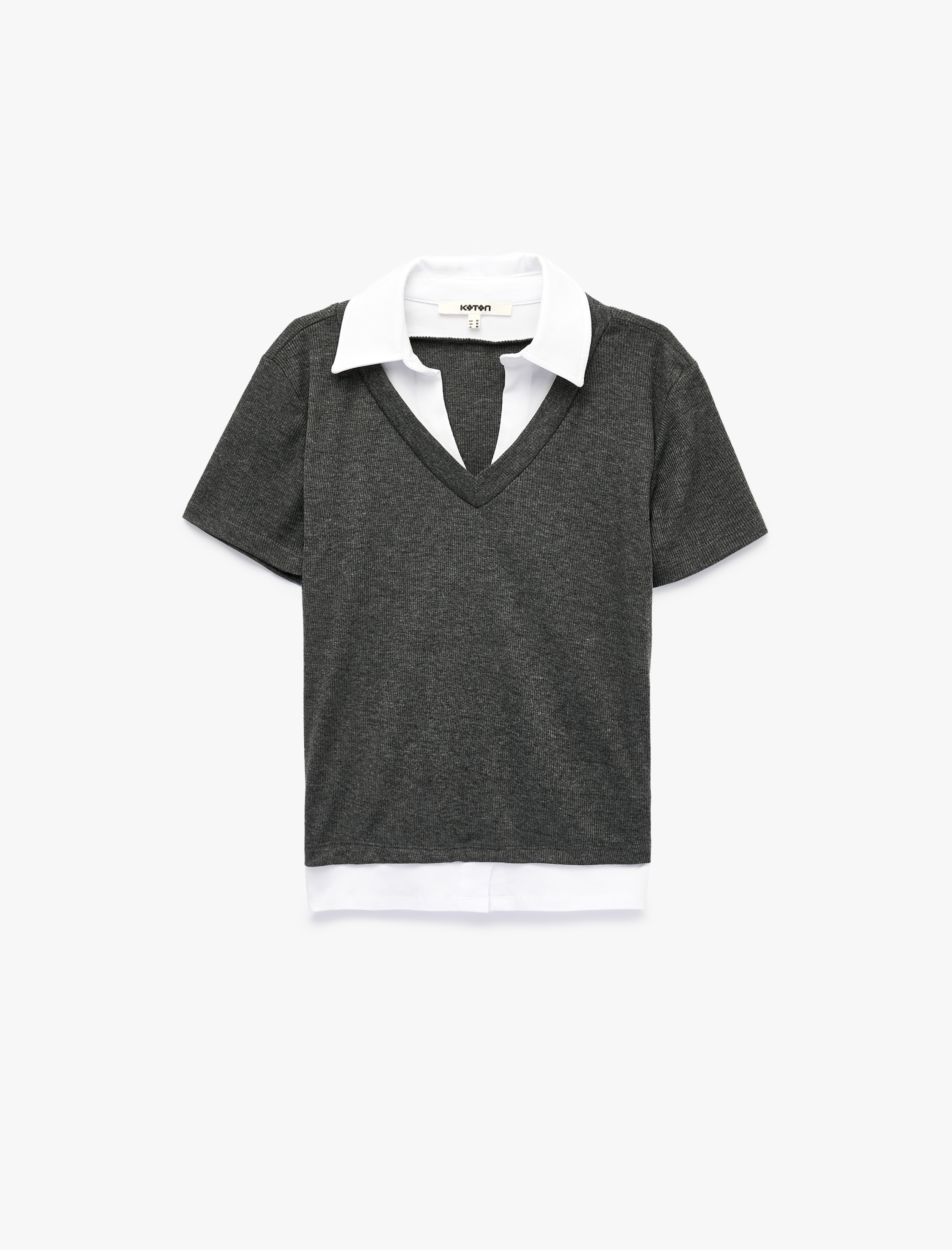   Çift Kumaş Kullanımlı Katmanlı Slim Fit Kısa Kollu Gömlek Detaylı Tişört