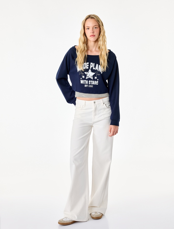  Rahat Kalıp Uzun Kollu Katmanlı Halter Yaka Baskılı Sweatshirt