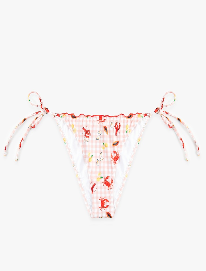  Koton X Sibil Çetinkaya - Fırfır Detaylı Yengeç Baskılı Pötikareli Bikini Altı