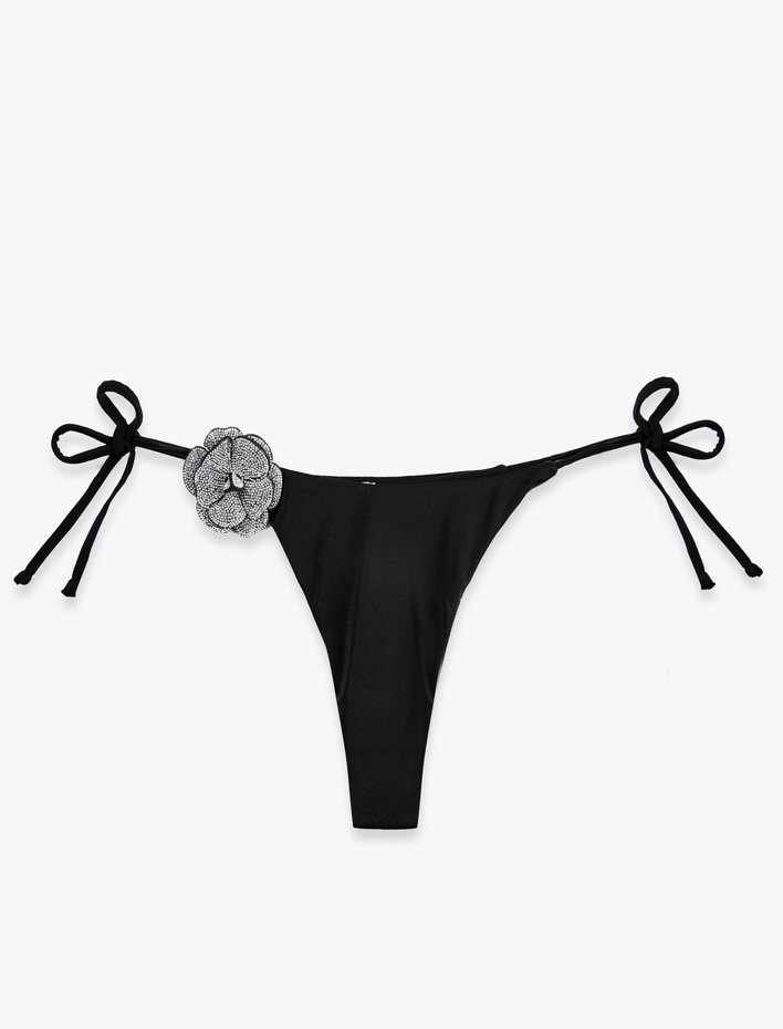  Taşlı Çiçek Aplike Detaylı Yanları İpli String Mikro Bikini Altı
