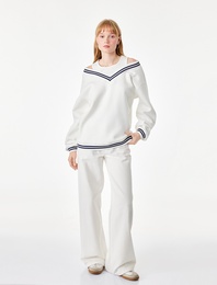 Üç İplik Şardonlu V Yaka Biyeli Atlet Detaylı Uzun Kollu Sweatshirt