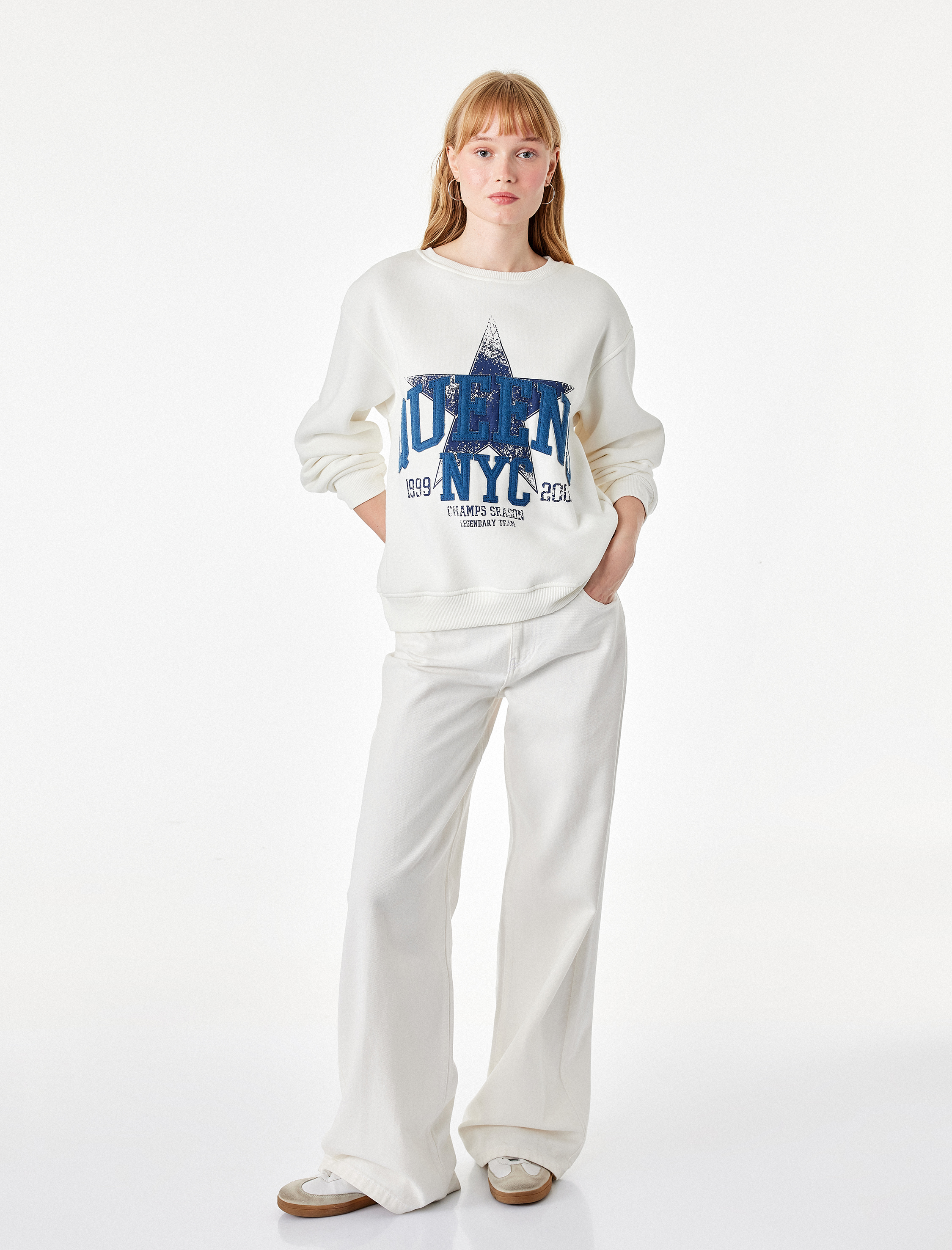   Şardonlu Bisiklet Yaka Uzun Kollu Rahat Kalıp Baskılı Sweatshirt