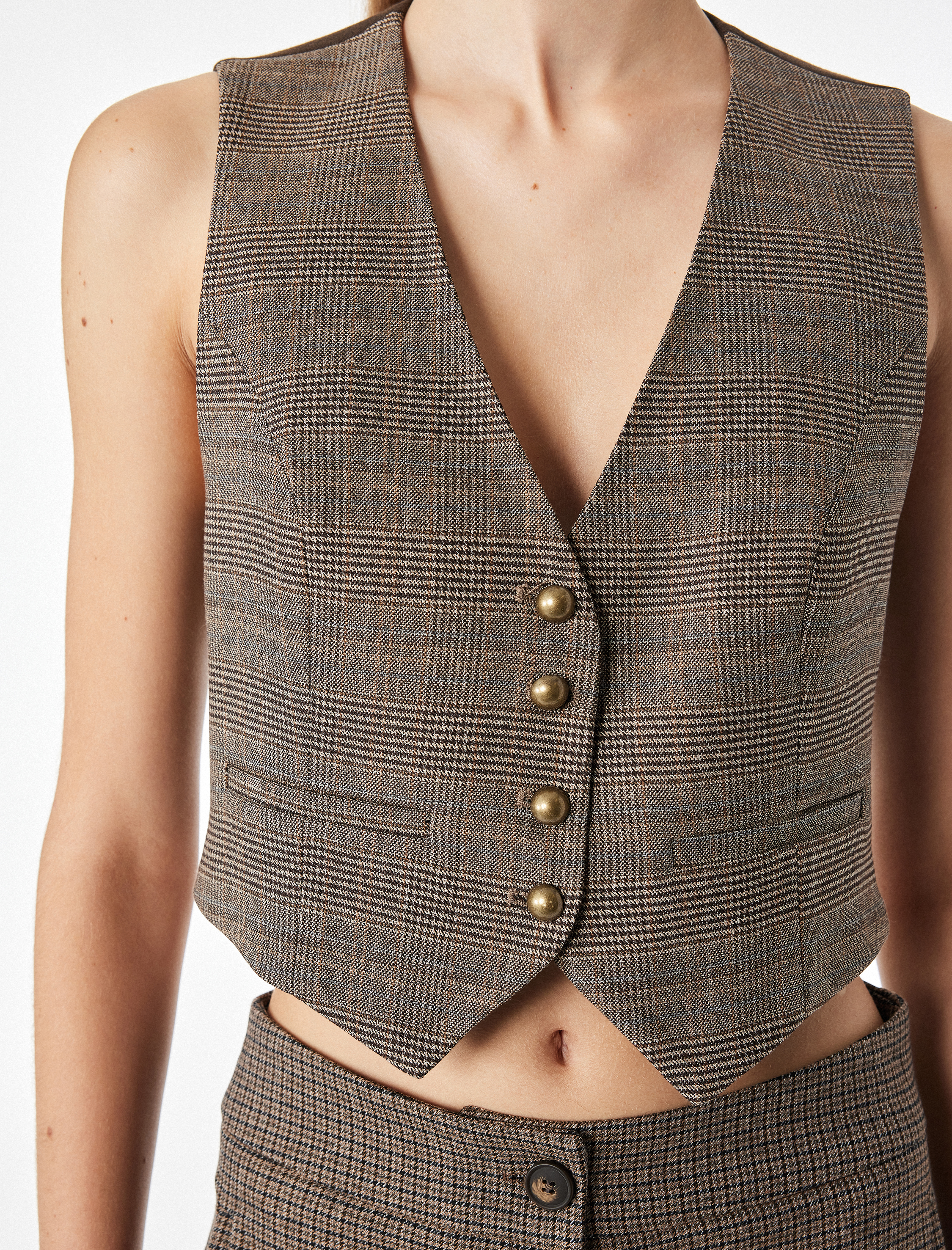   Viskon Karışımlı Slim Fit Düğmeli V Yaka Kolsuz Klasik Yelek