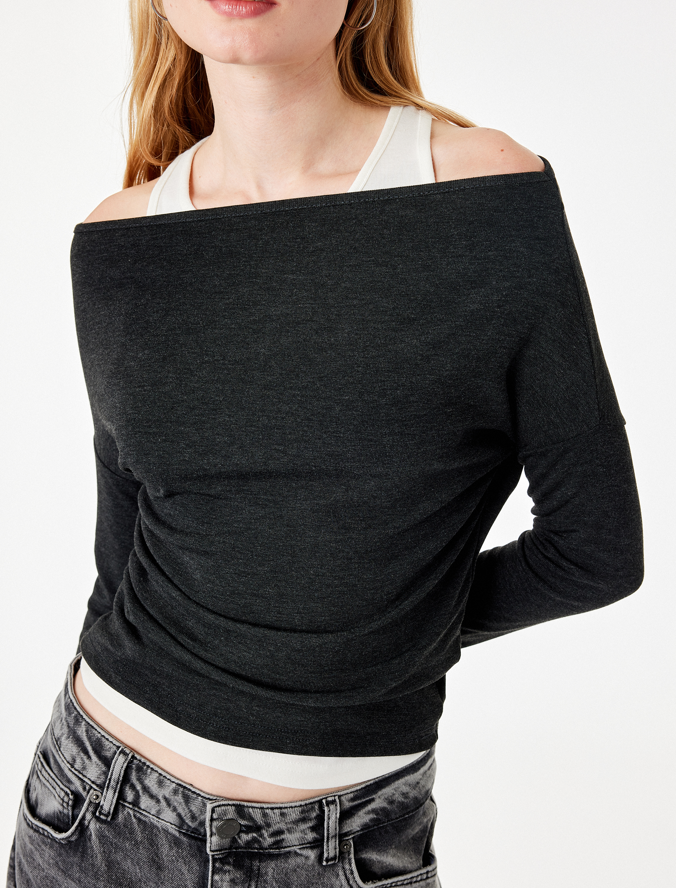   Slim Fit Asimetrik Yaka Katmanlı Uzun Kollu Tişört