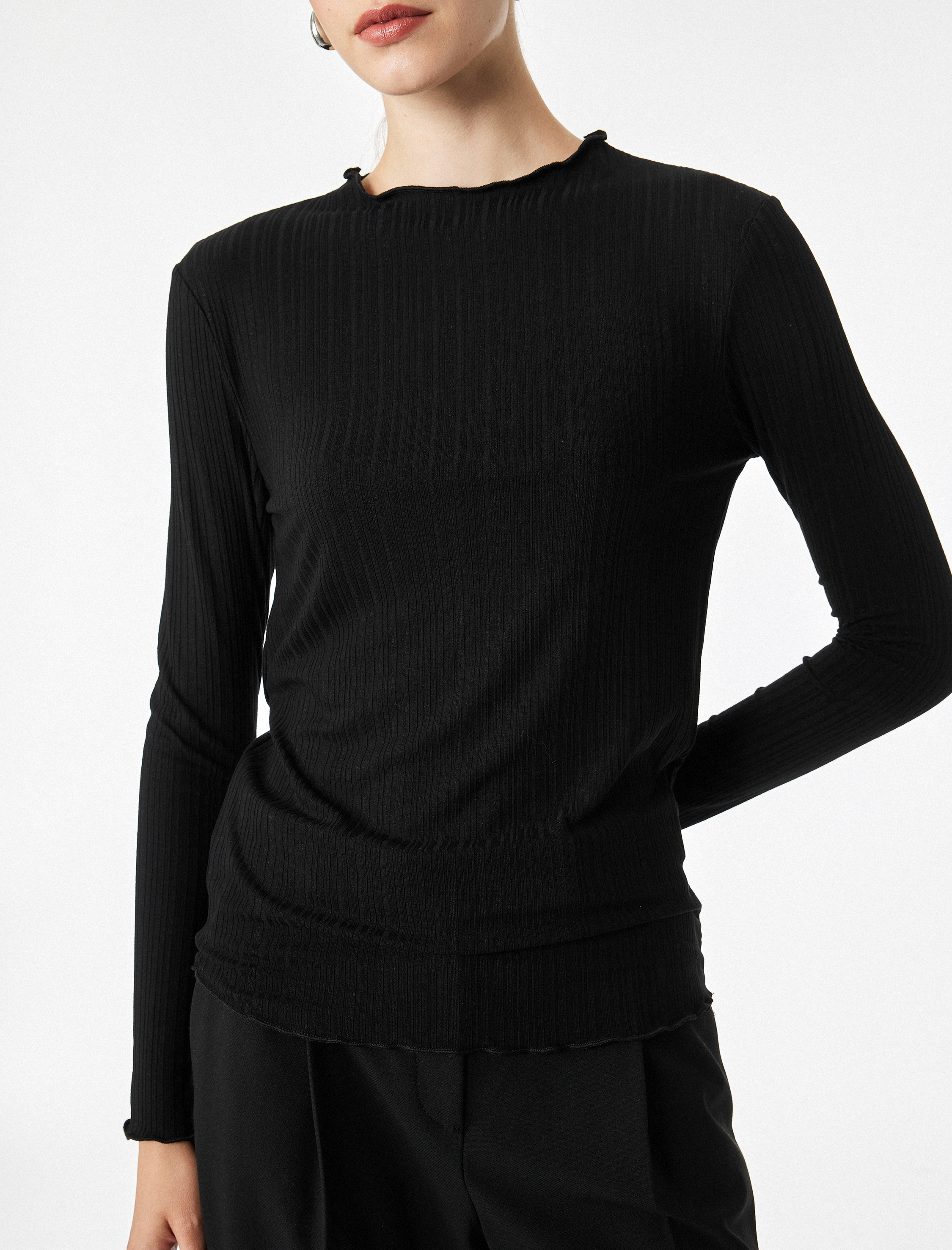   Kaşkorse Viskon Kumaş Slim Fit Uzun Kollu Fırfırlı Bisiklet Yaka Tişört