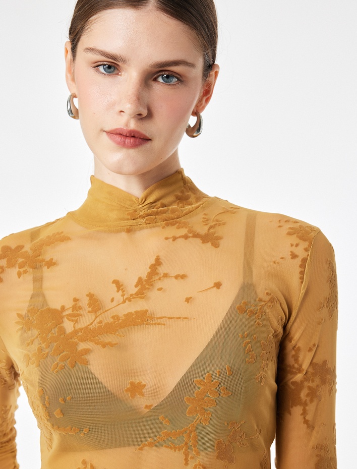  Slim Fit Dik Yaka Uzun Kollu Çiçekli Tül Bluz