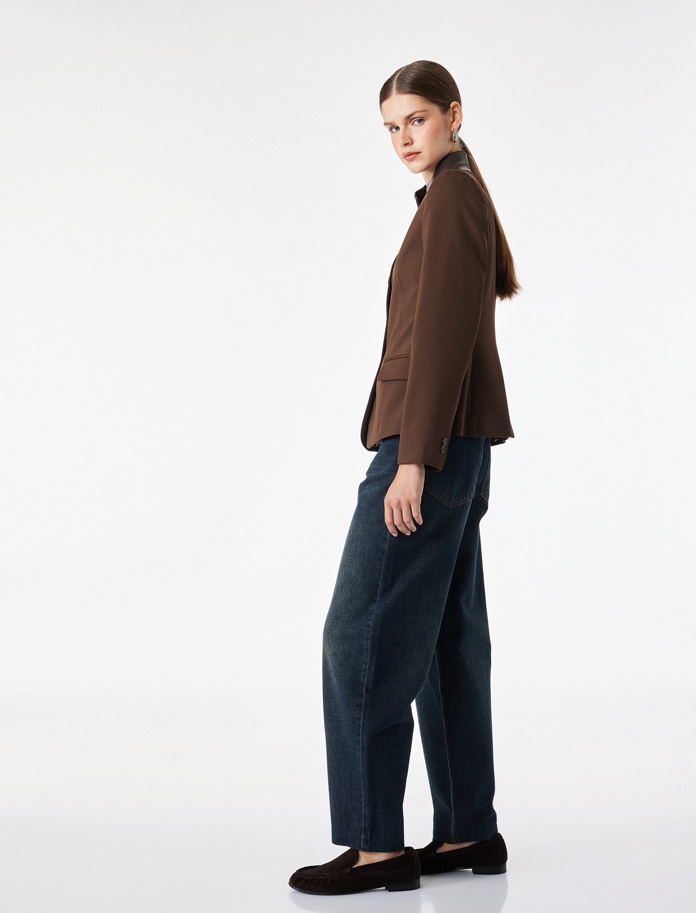   Viskon Karışımlı Uzun Kollu Suni Deri Yaka Detaylı Slim Fit Ceket