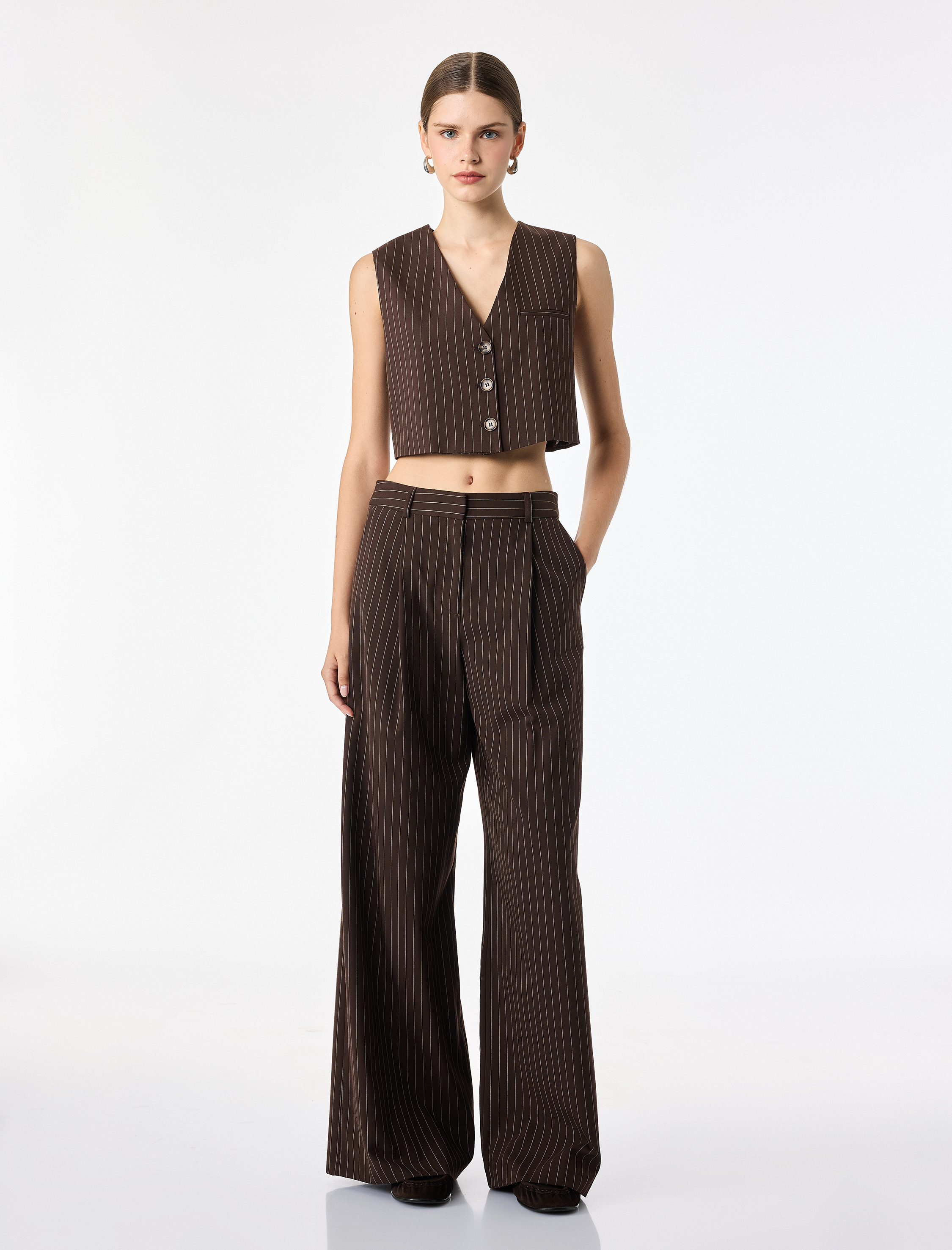   V Yaka Düğmeli Çizgili Crop Blazer Yelek