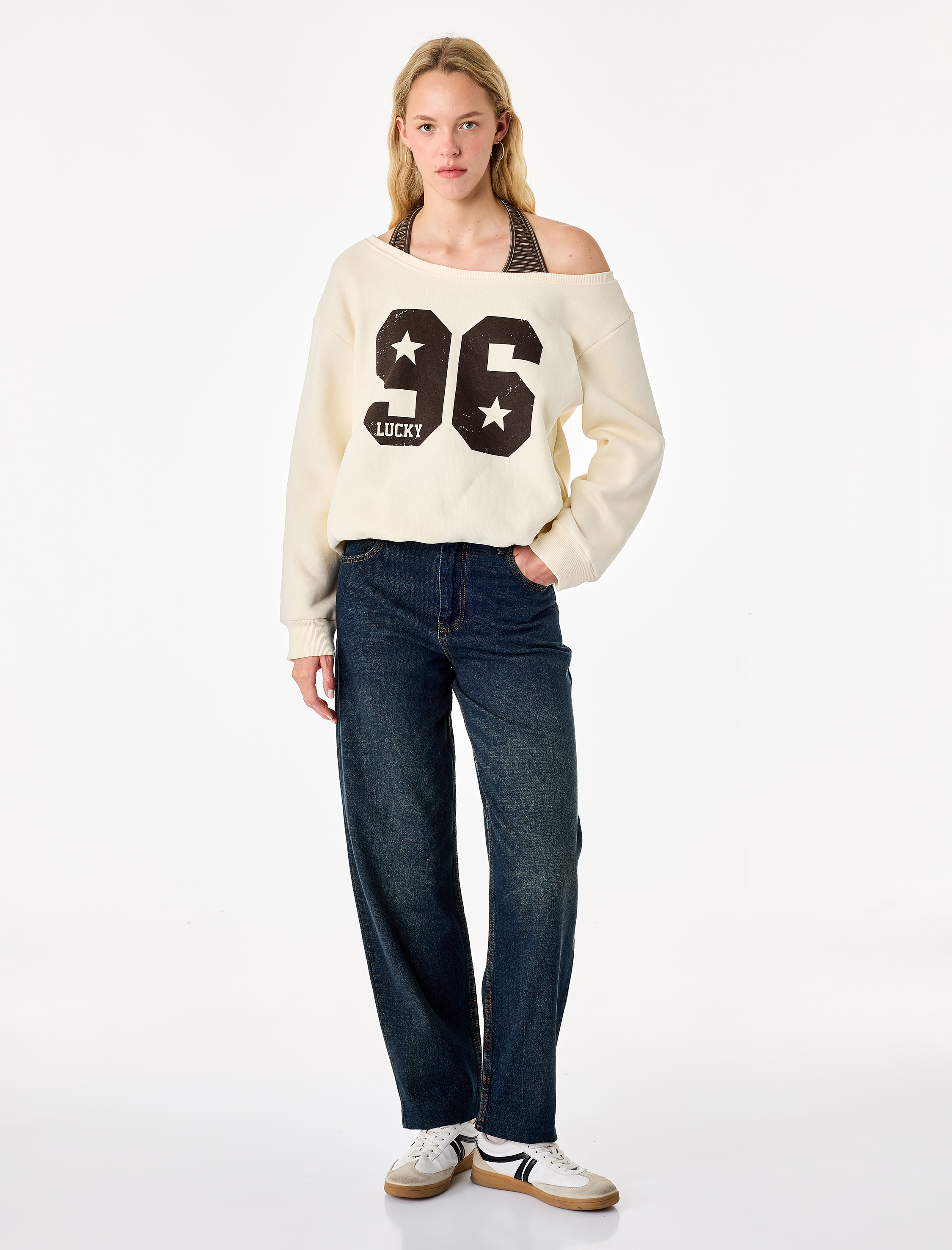   Halter Yaka Uzun Kollu Şardonlu Baskılı Sweatshirt