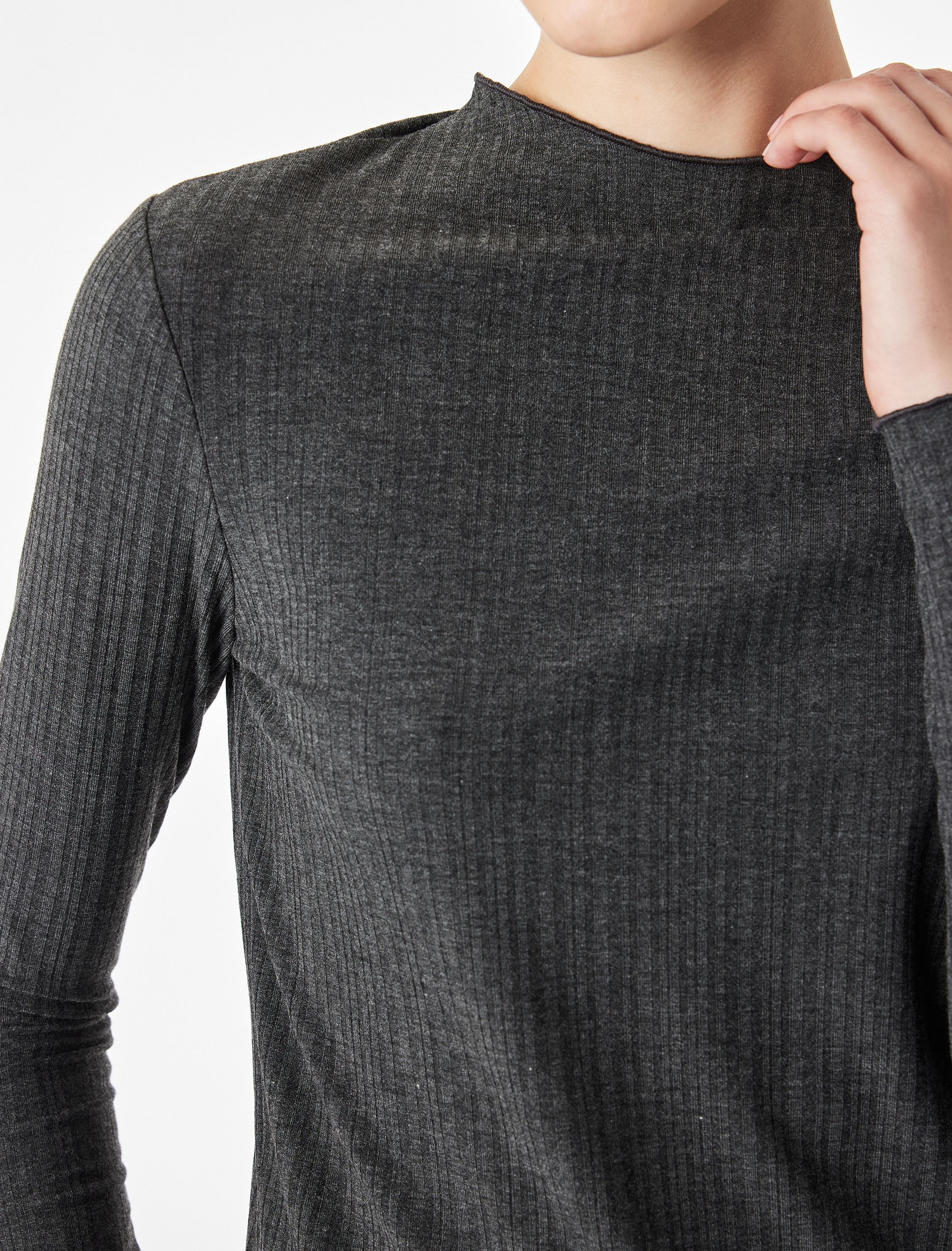   Kaşkorse Viskon Kumaş Slim Fit Uzun Kollu Fırfırlı Bisiklet Yaka Tişört