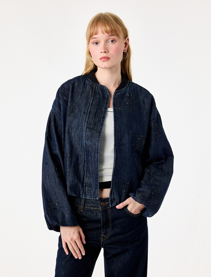  Pamuklu Dik Yaka Cepli Uzun Kollu Taş Detaylı Denim Ceket