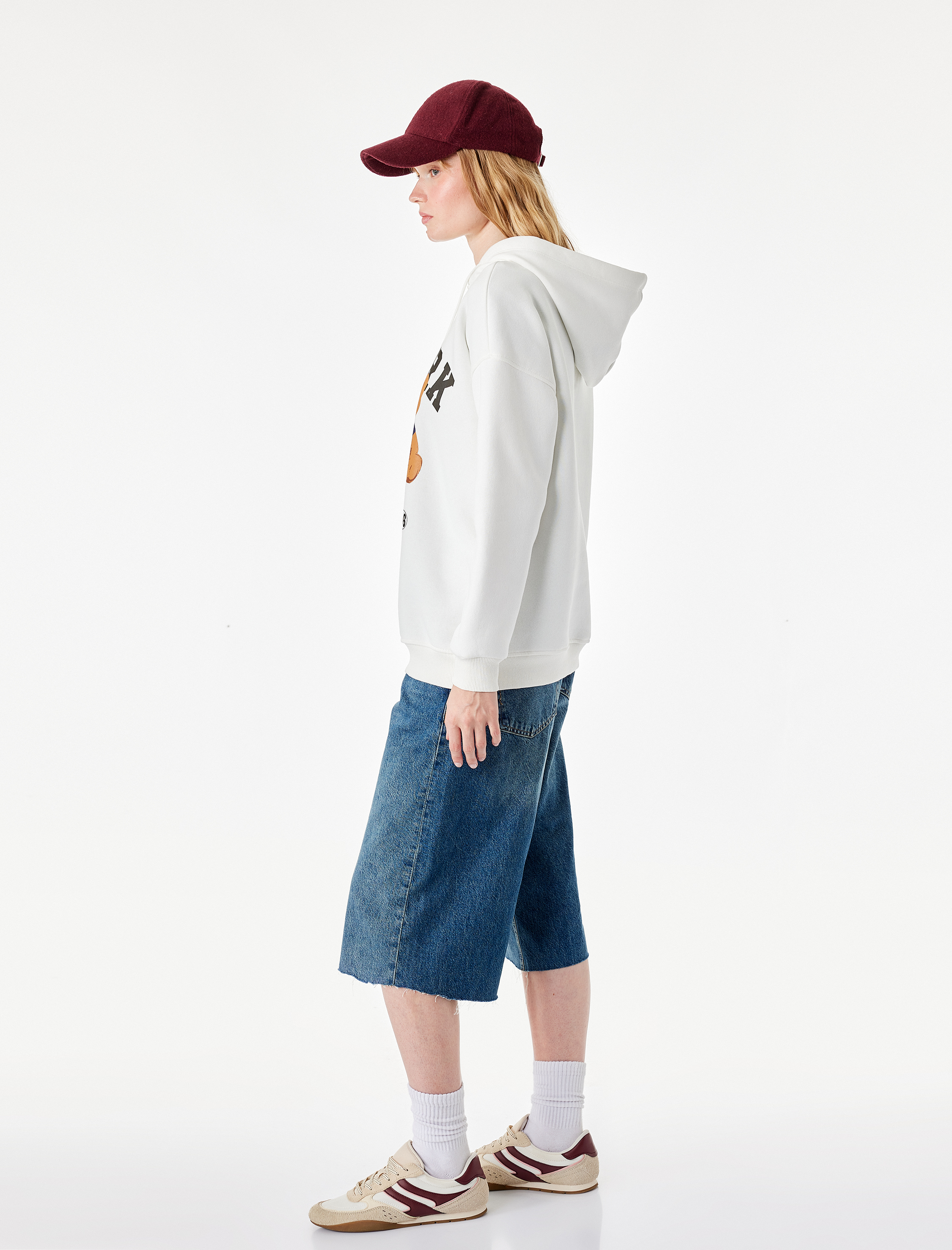   Üç İplik Şardonlu Cep Detaylı Ayıcık Baskılı Kapüşonlu Sweatshirt