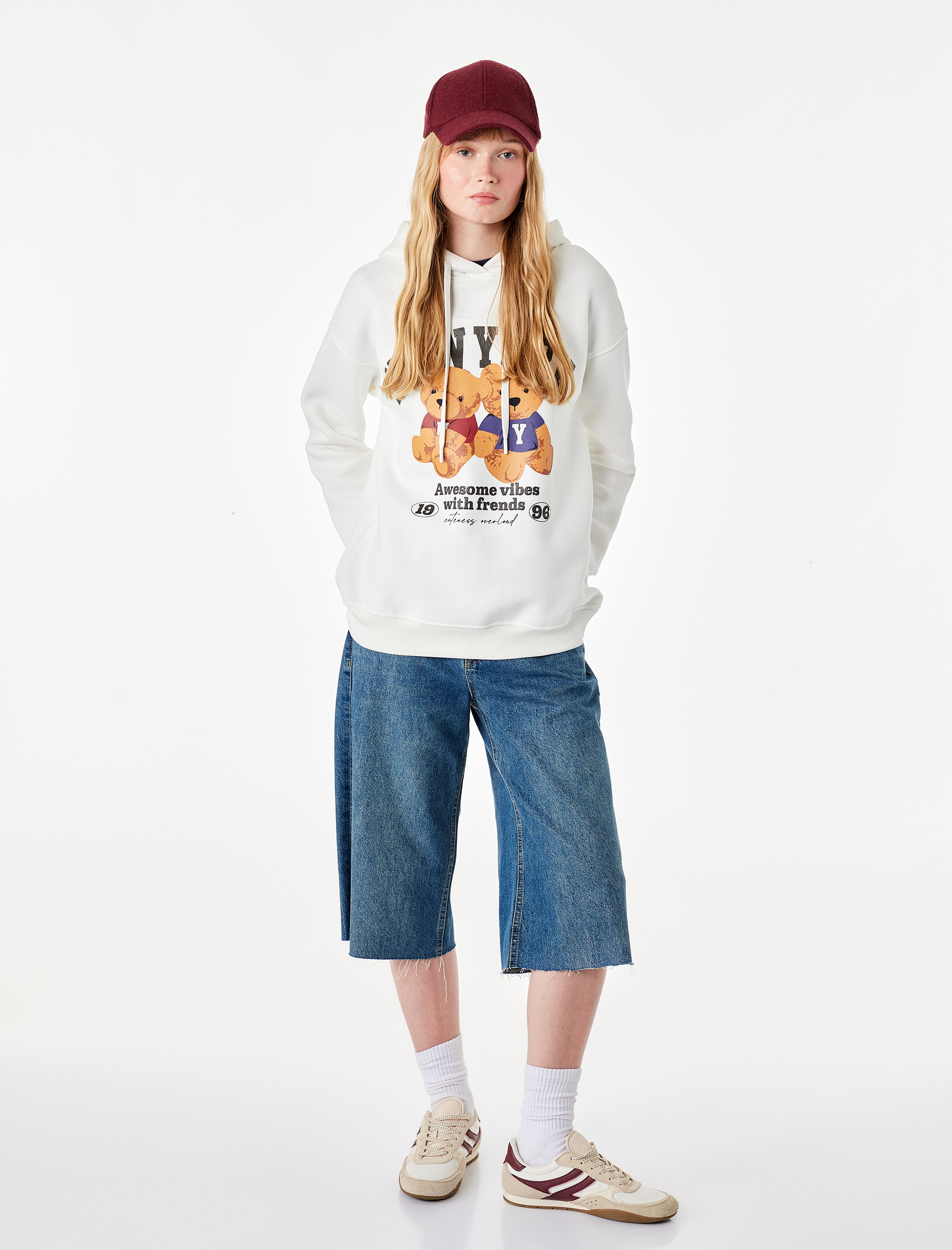   Üç İplik Şardonlu Cep Detaylı Ayıcık Baskılı Kapüşonlu Sweatshirt
