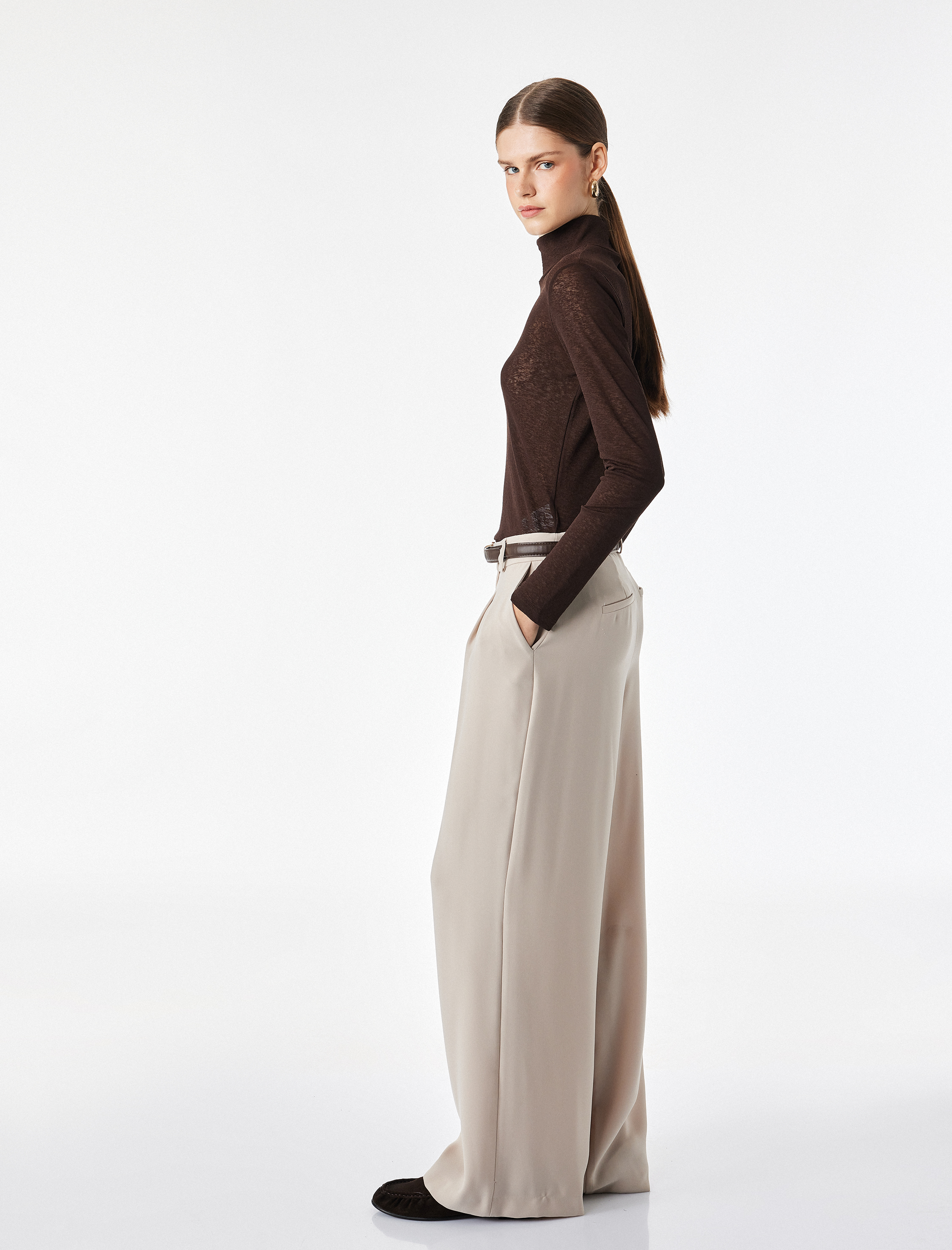   Slim Fit Dik Yaka Uzun Kollu Tişört
