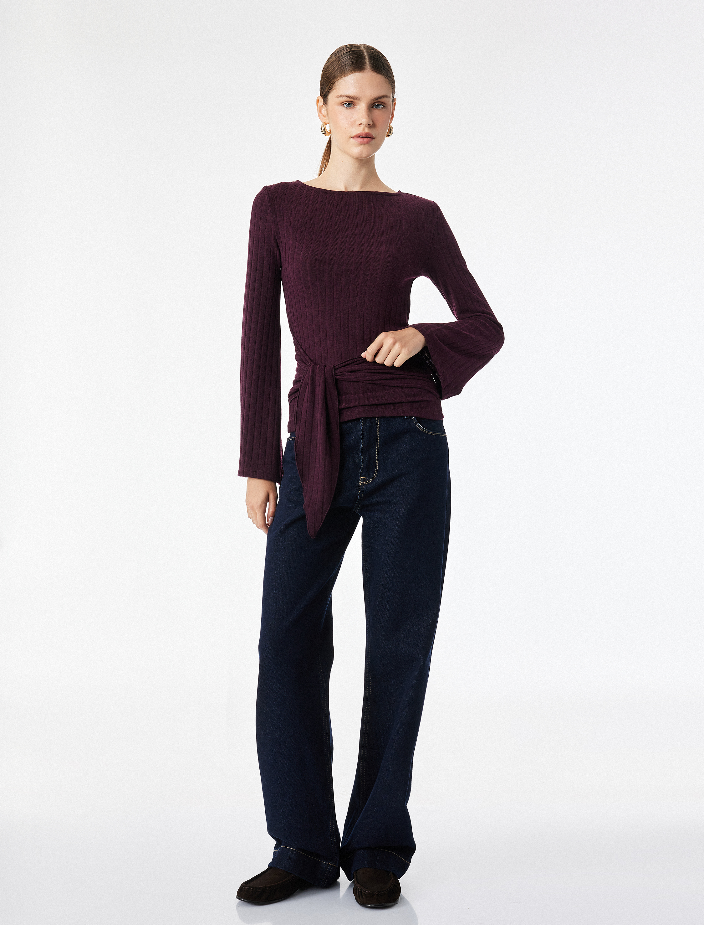   Slim Fit Bisiklet Yaka Bağlama Detaylı Uzun Kollu Bluz