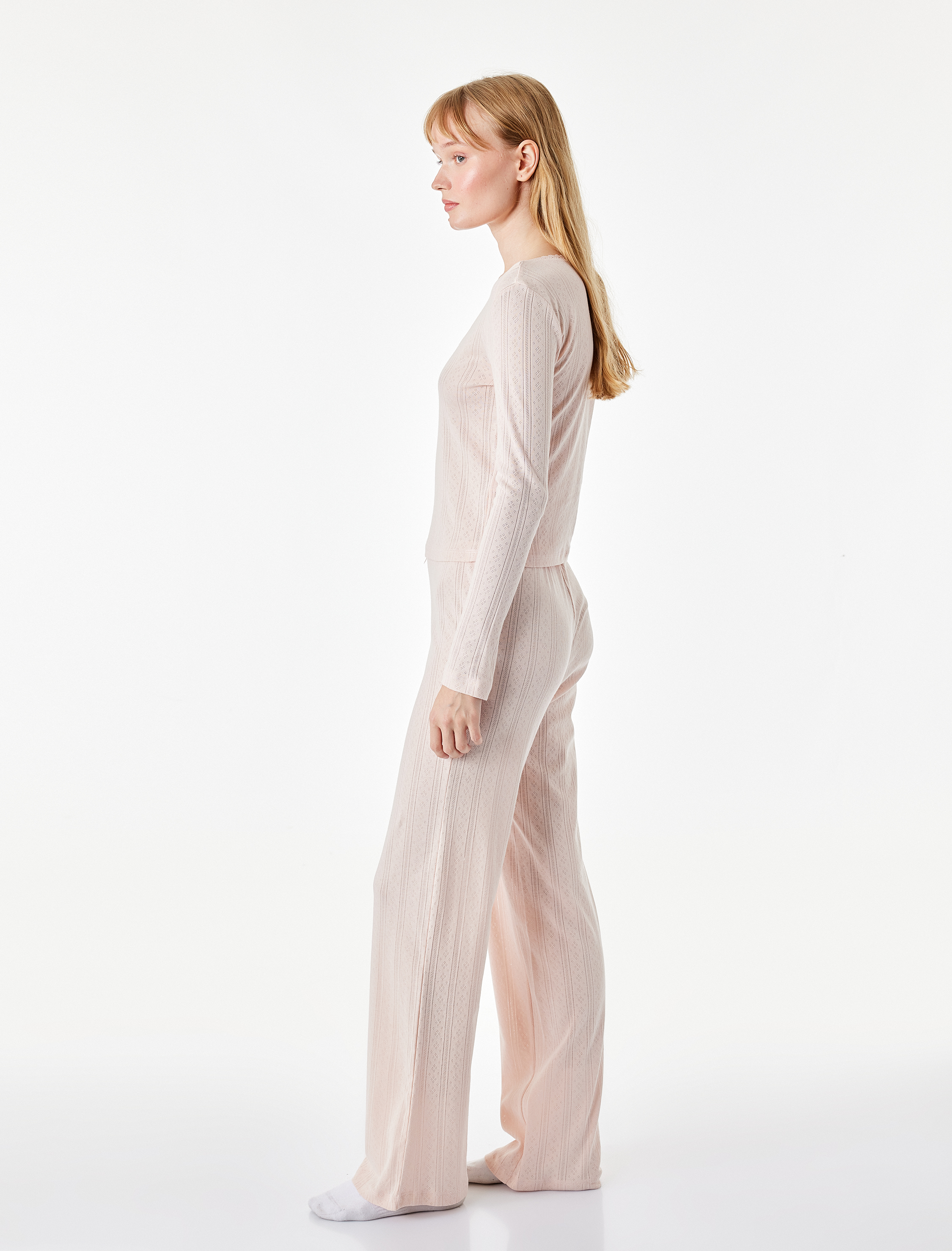   Pamuklu U Yaka Fiyonk Detaylı Uzun Kollu Pijama Takımı