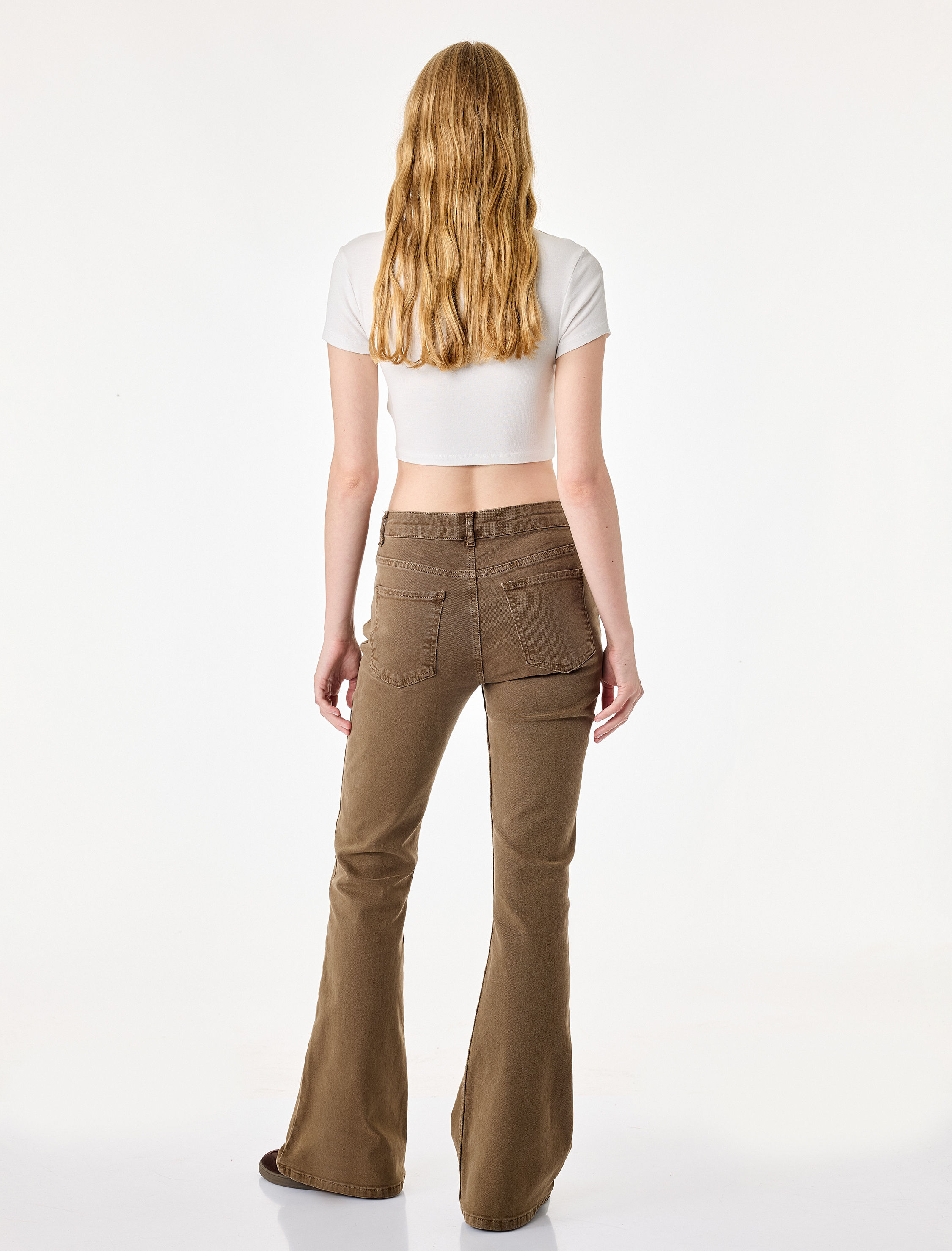   Pamuklu Dar Kesim Yüksek Bel Cepli Düğmeli İspanyol Paça Pantolon - Flare Jeans