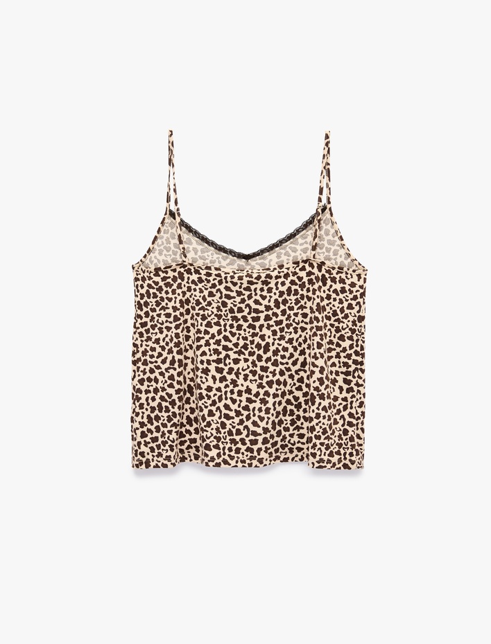  Dantel Detaylı V Yaka Leopar Desenli Askılı Pijama Üstü