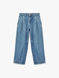 Pamuklu Bol Kalıp Pileli Düğme Detaylı Düşük Bel Denim Pantolon