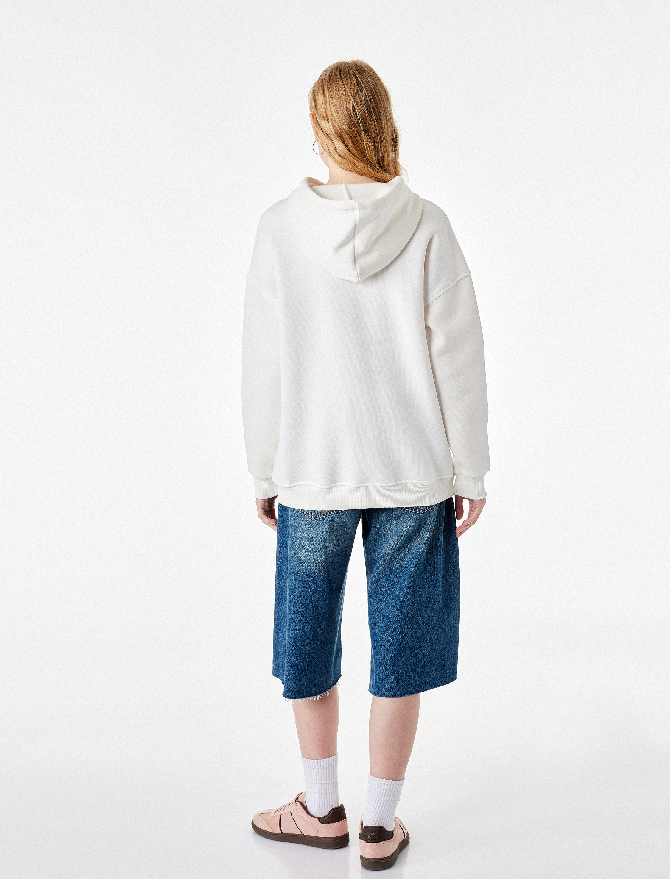   Şardonlu Kapüşonlu Uzun Kollu Ayıcık Baskılı Sweatshirt