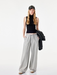 Modal Kumaş Slim Fit Kolsuz Dik Yaka Bluz