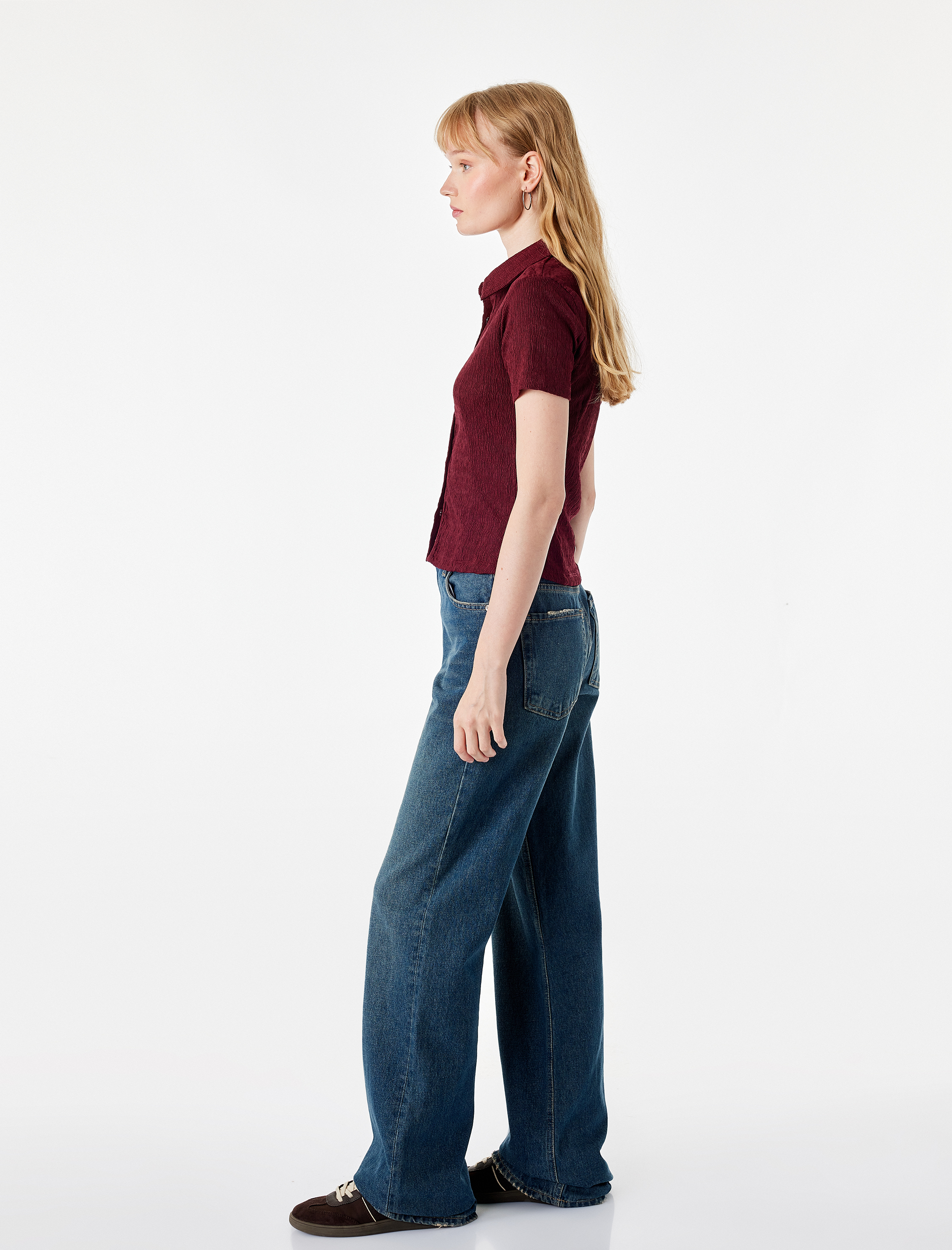   Regular Fit Kısa Kollu Düğmeli Bürümcük Kumaş Polo Yaka Bluz