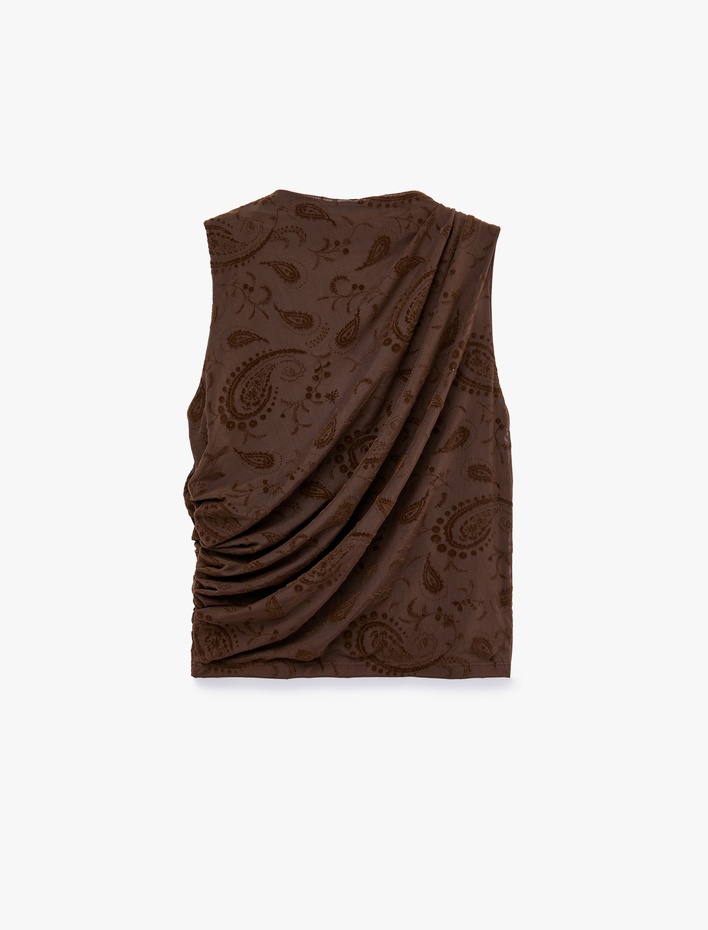  Drape Detaylı Dik Yaka Çiçekli Kolsuz Bluz