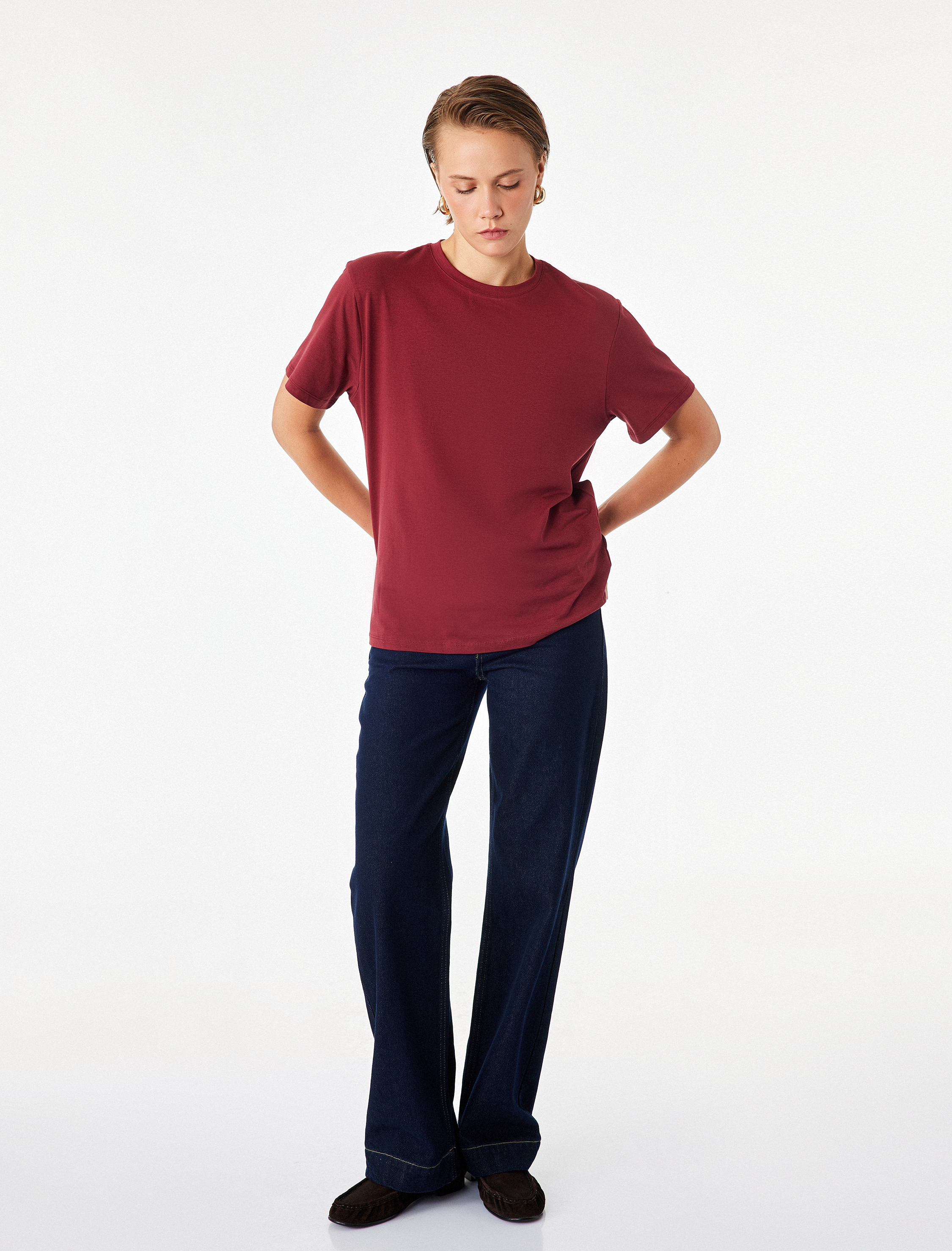   Pamuklu Kısa Kollu Bisiklet Yaka Oversize Basic Tişört