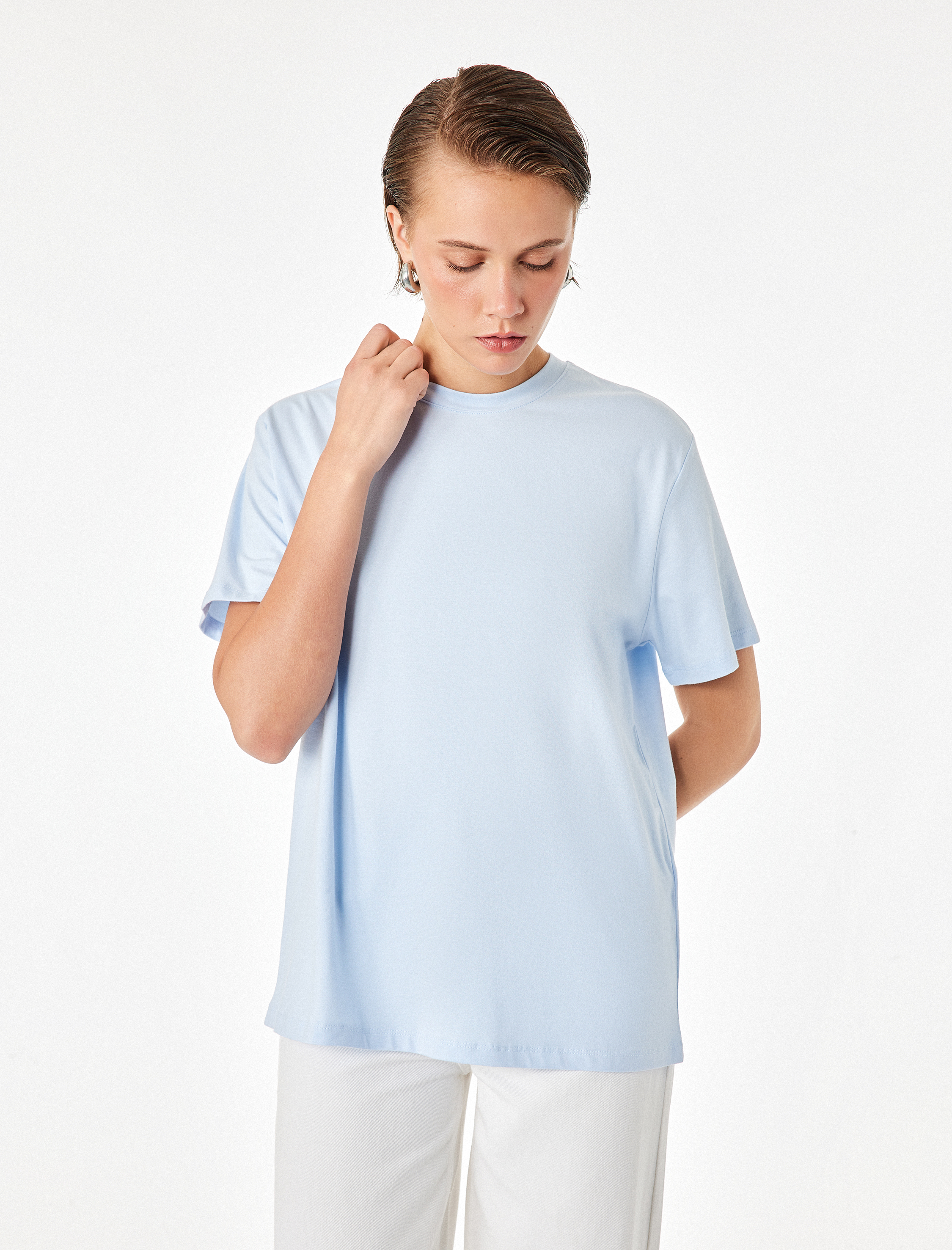   Pamuklu Kısa Kollu Bisiklet Yaka Oversize Basic Tişört