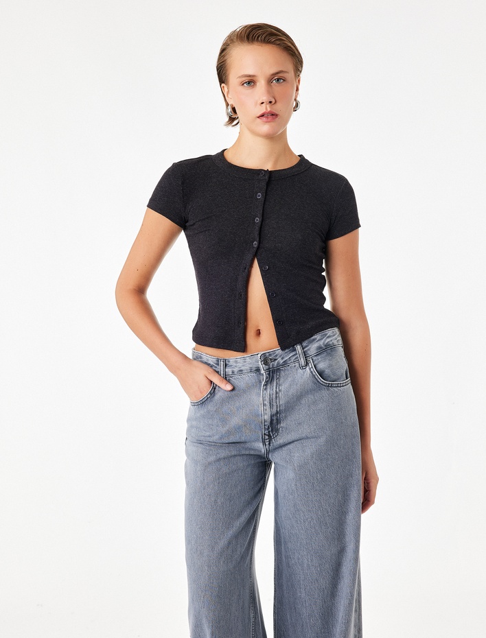  Slim Fit Düğmeli Bisiklet Yaka Kısa Kollu Hırka