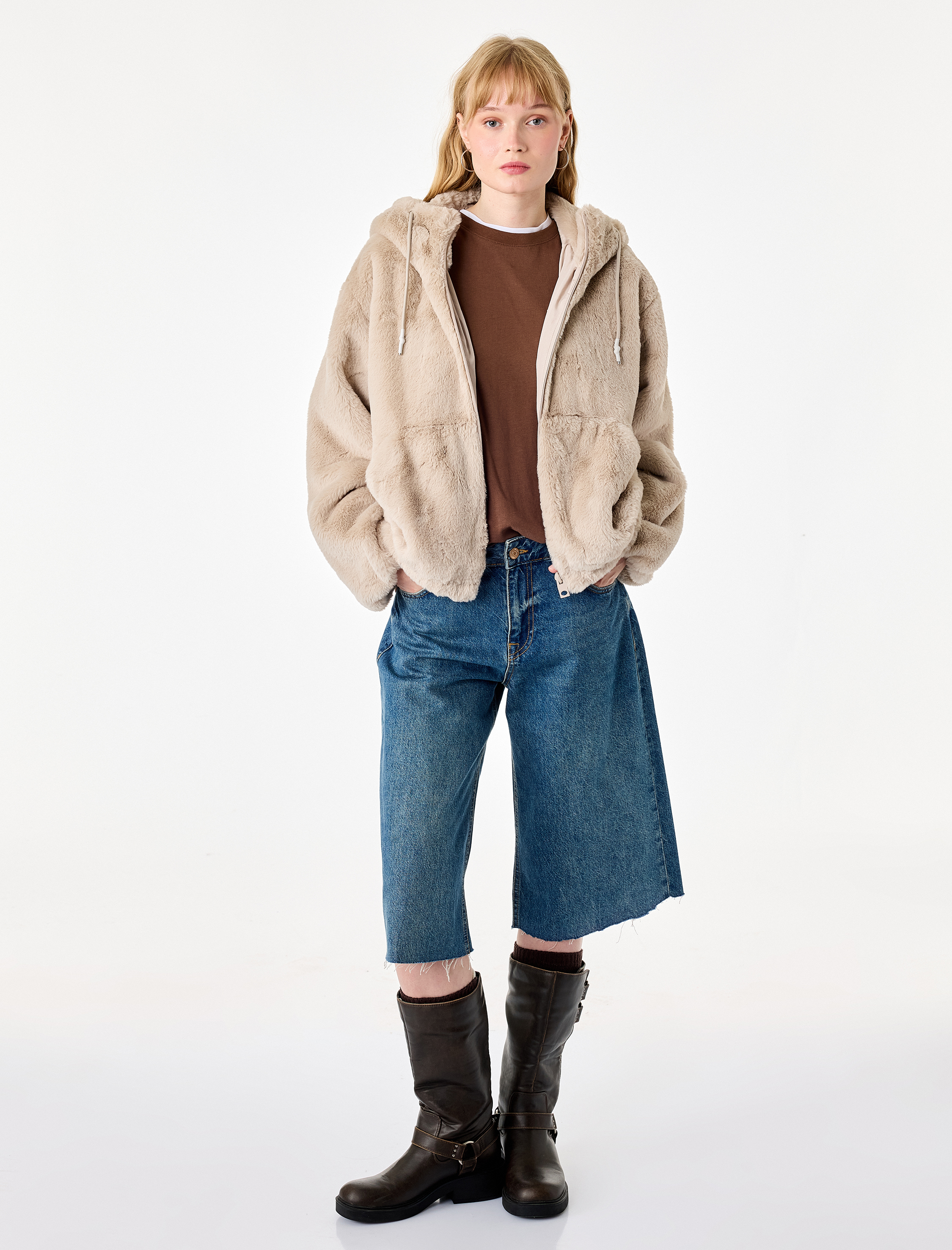   Fermuarlı Cepli Kapüşonlu Crop Peluş Ceket