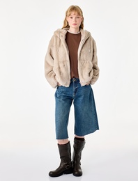 Fermuarlı Cepli Kapüşonlu Crop Peluş Ceket