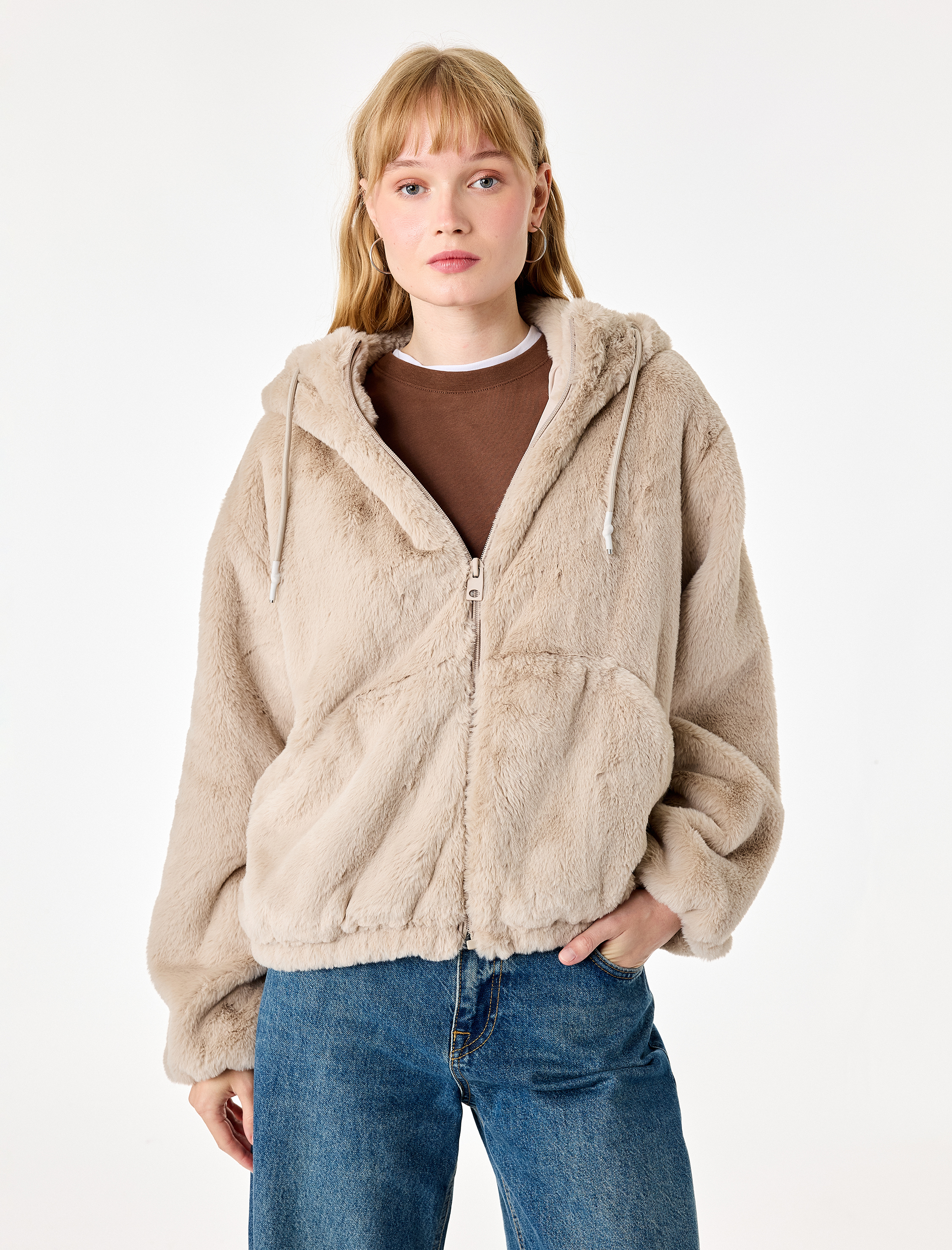   Fermuarlı Cepli Kapüşonlu Crop Peluş Ceket