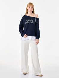 Pamuklu Asimetrik Yaka Tek Askılı Baskılı Uzun Kollu Sweatshirt