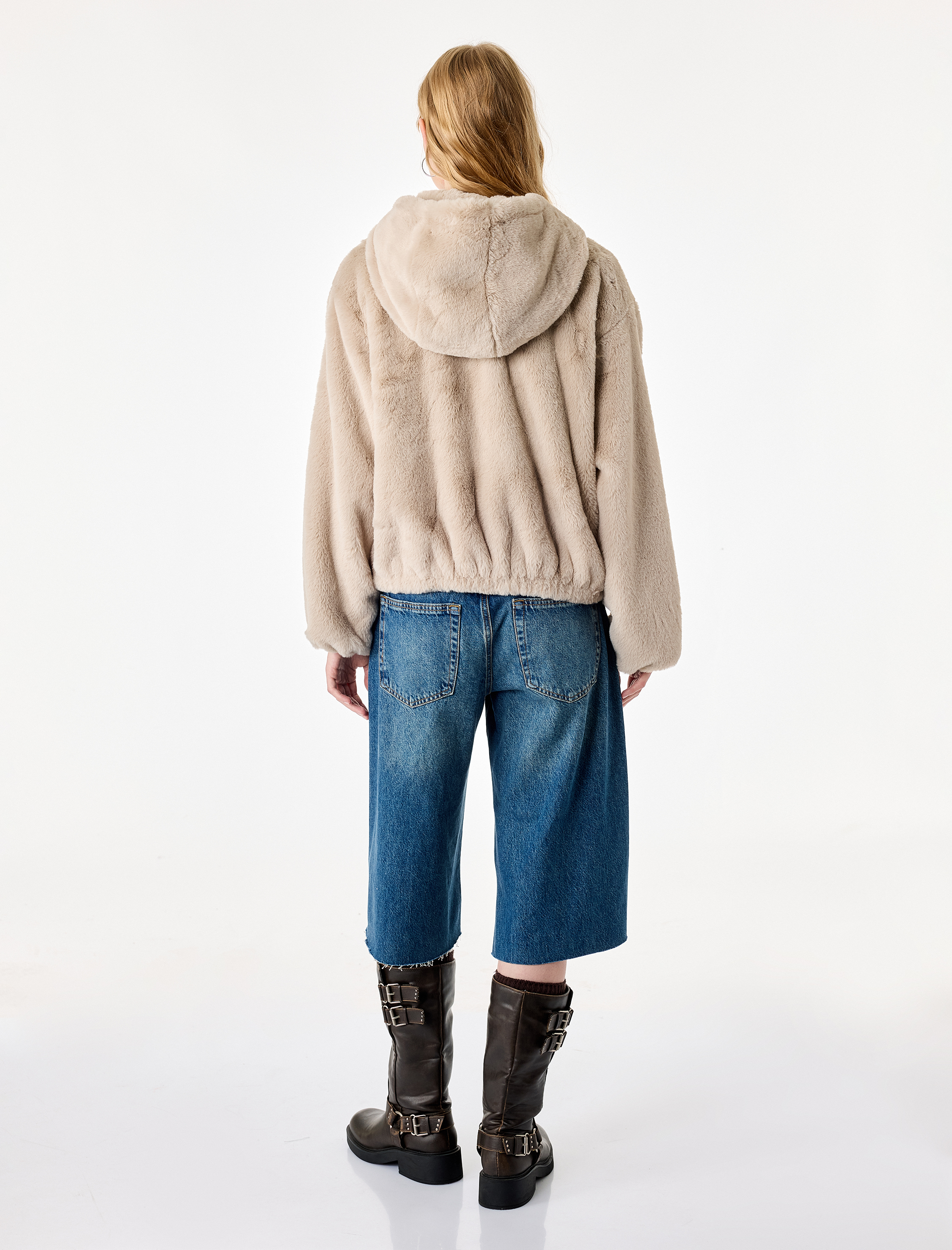   Fermuarlı Cepli Kapüşonlu Crop Peluş Ceket