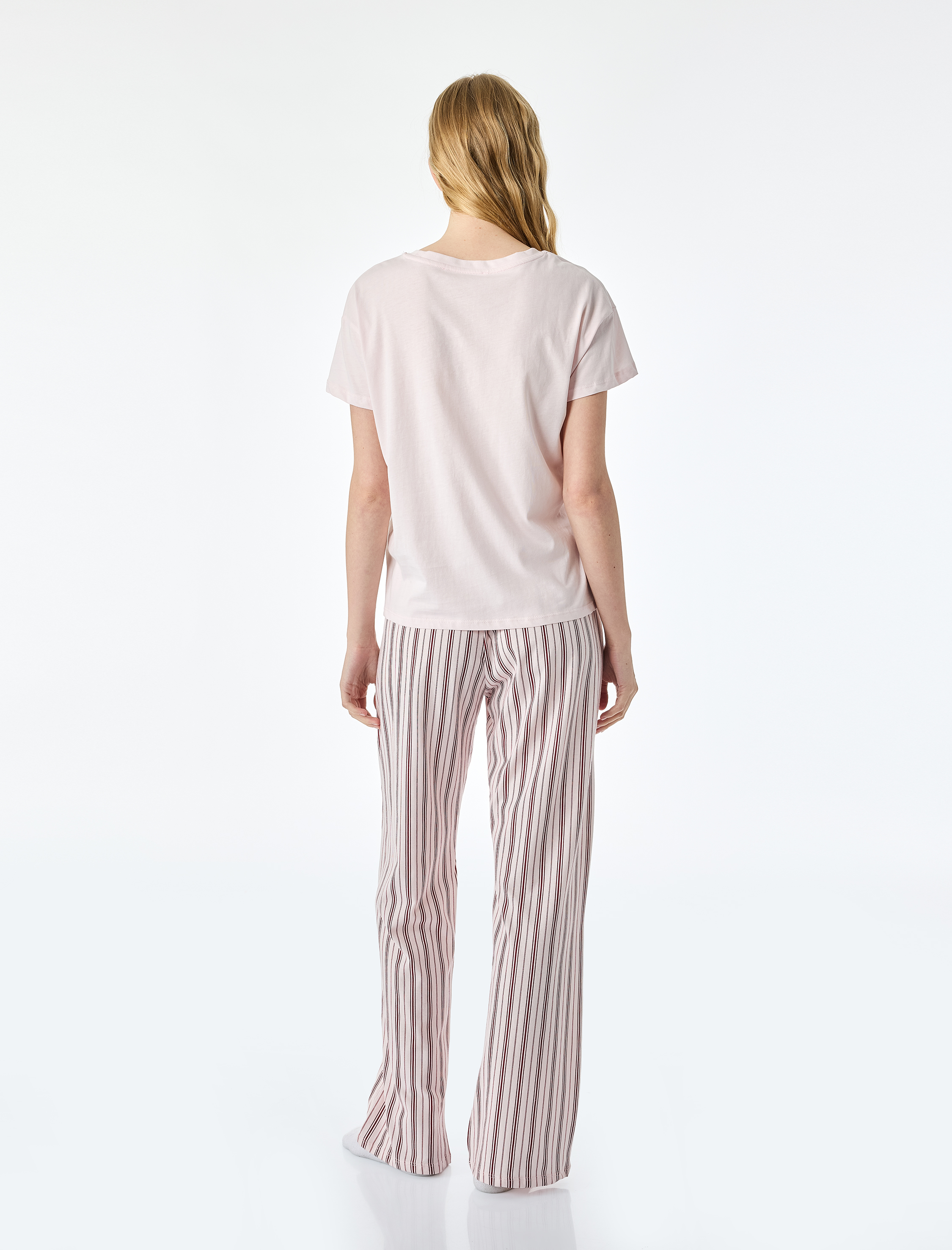   Kısa Kollu Bisiklet Yaka Rahat Kalıp Baskılı Pijama Takımı