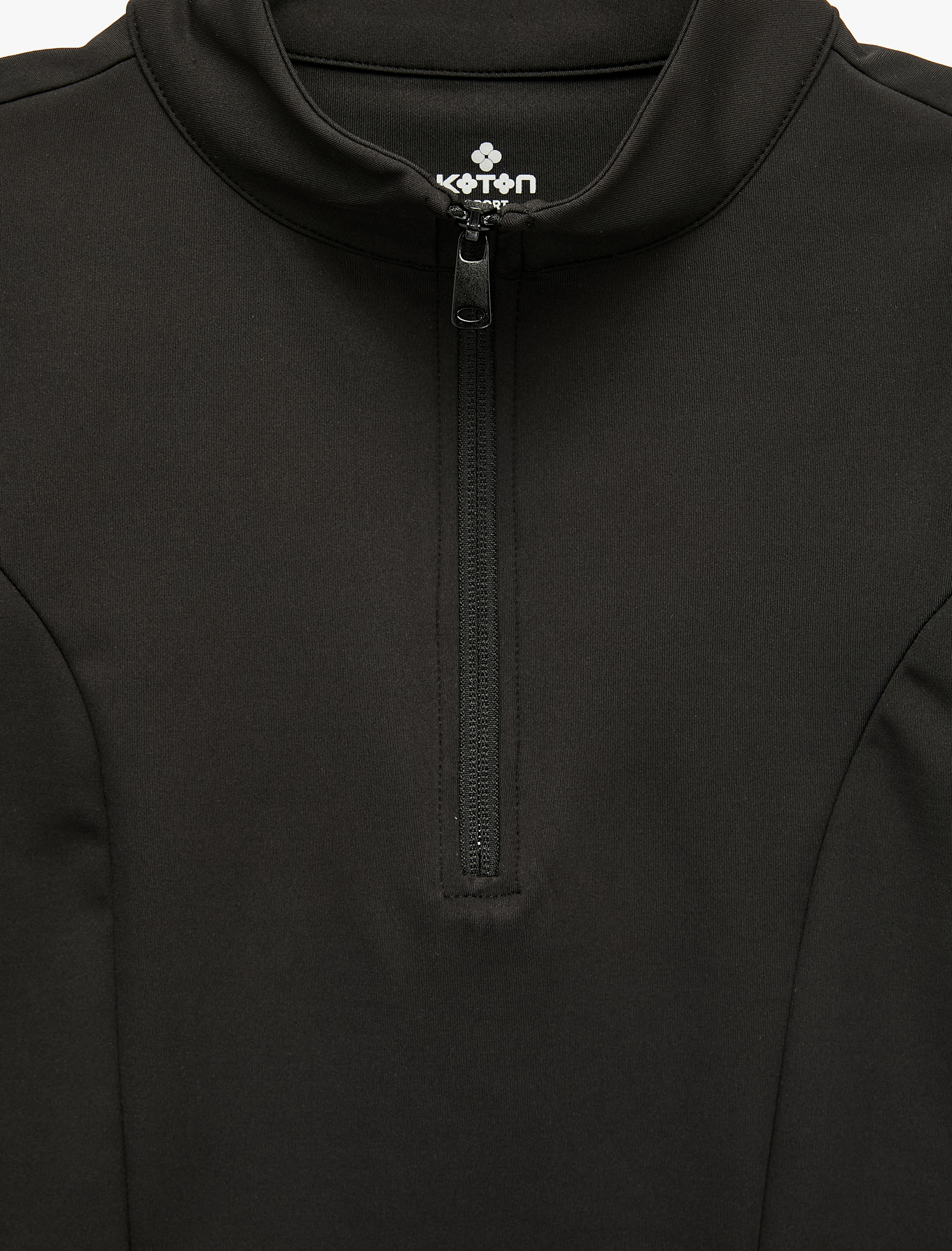   Yarım Fermuarlı Slim Fit Dik Yaka Kısa Kollu Spor Tişört