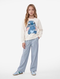 Lisanslı Uzun Kollu Bisiklet Yaka Stitch Baskılı Şardonlu Sweatshirt