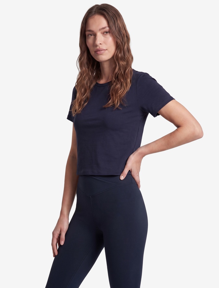  Slim Fit Kısa Kollu Pamuklu Bisiklet Yaka Spor Tişört